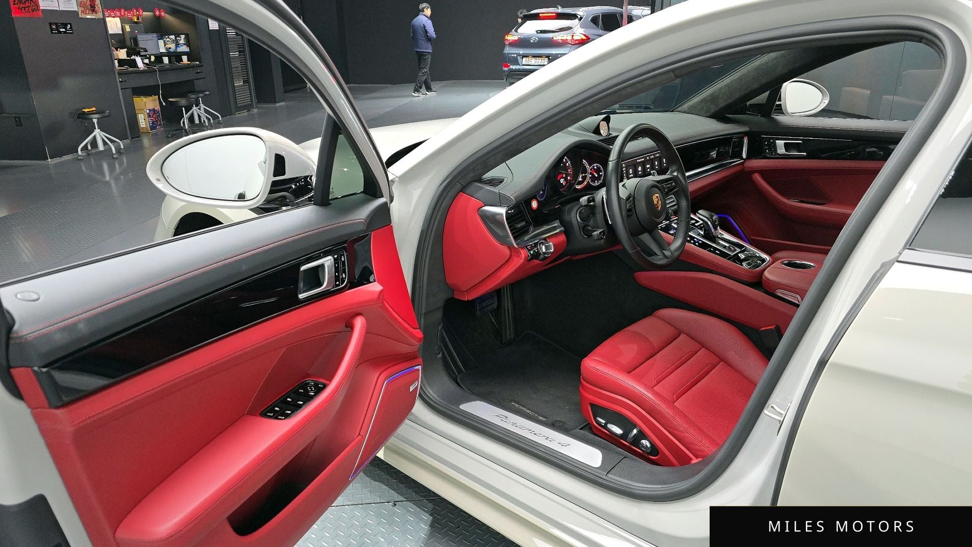 Porsche Panamera 2021 — миниатюра 10
