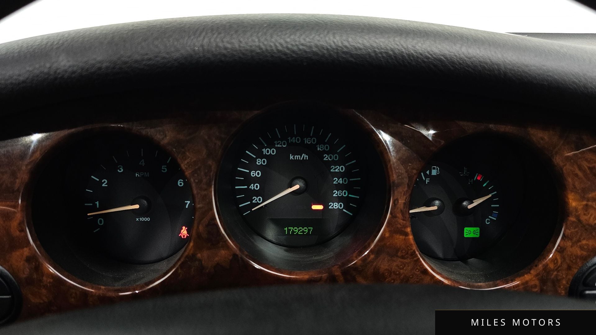 Jaguar 다임러 2002 — миниатюра 8