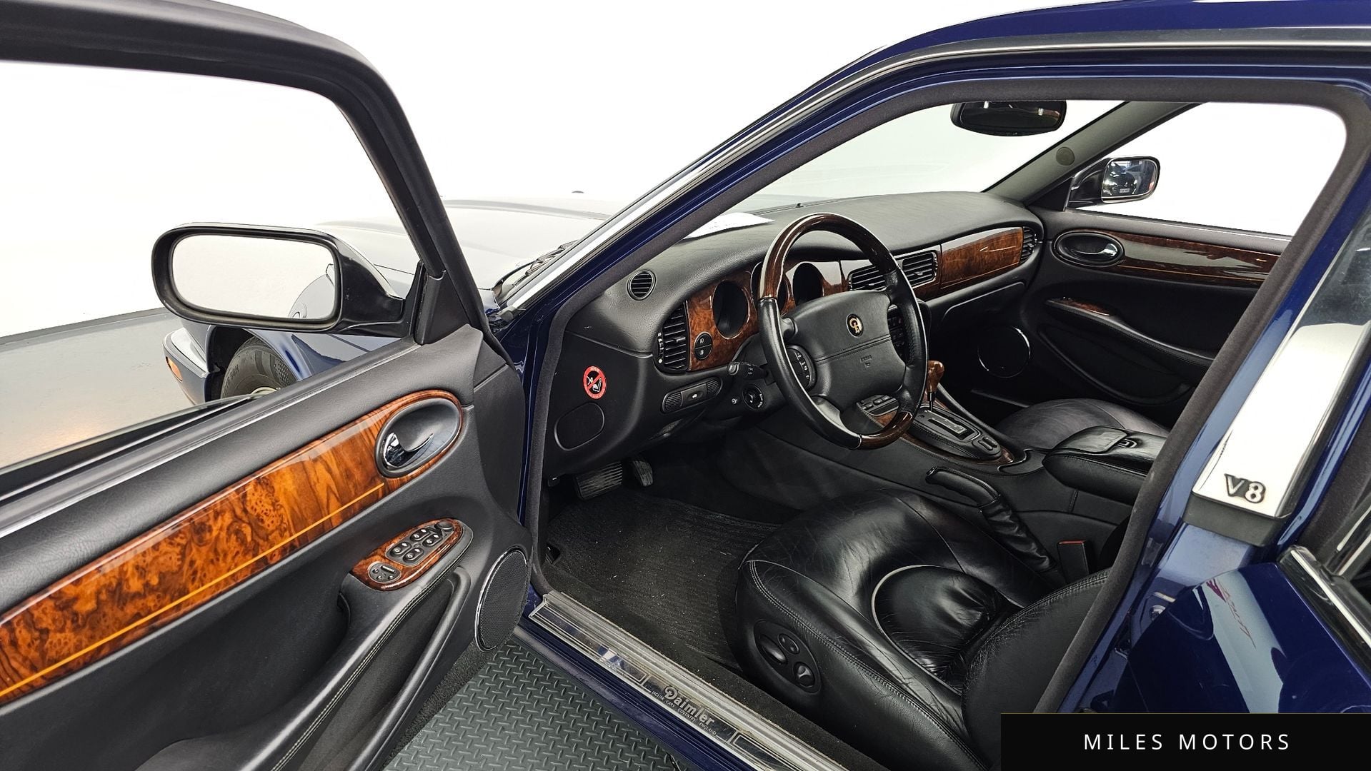 Jaguar 다임러 2002 — миниатюра 11