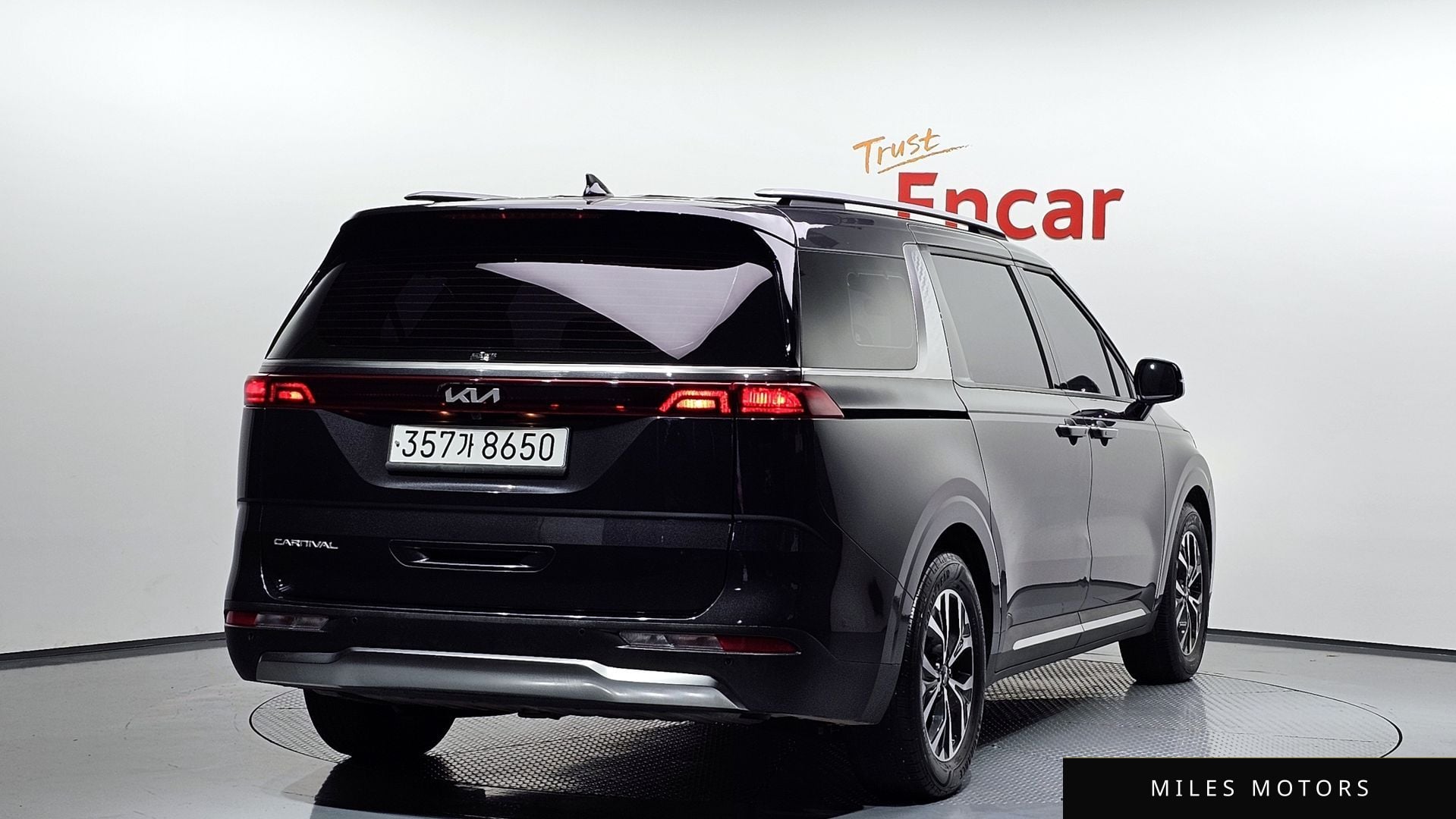 Kia Carnival 2022 — миниатюра 2