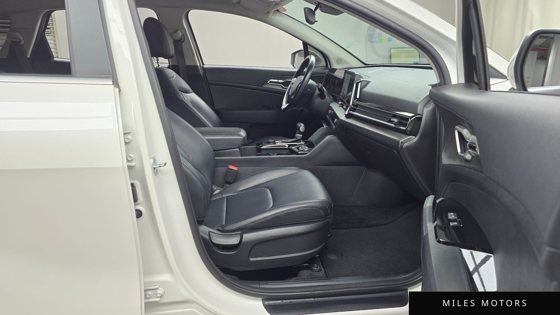 Kia Sportage 2022 — миниатюра 11