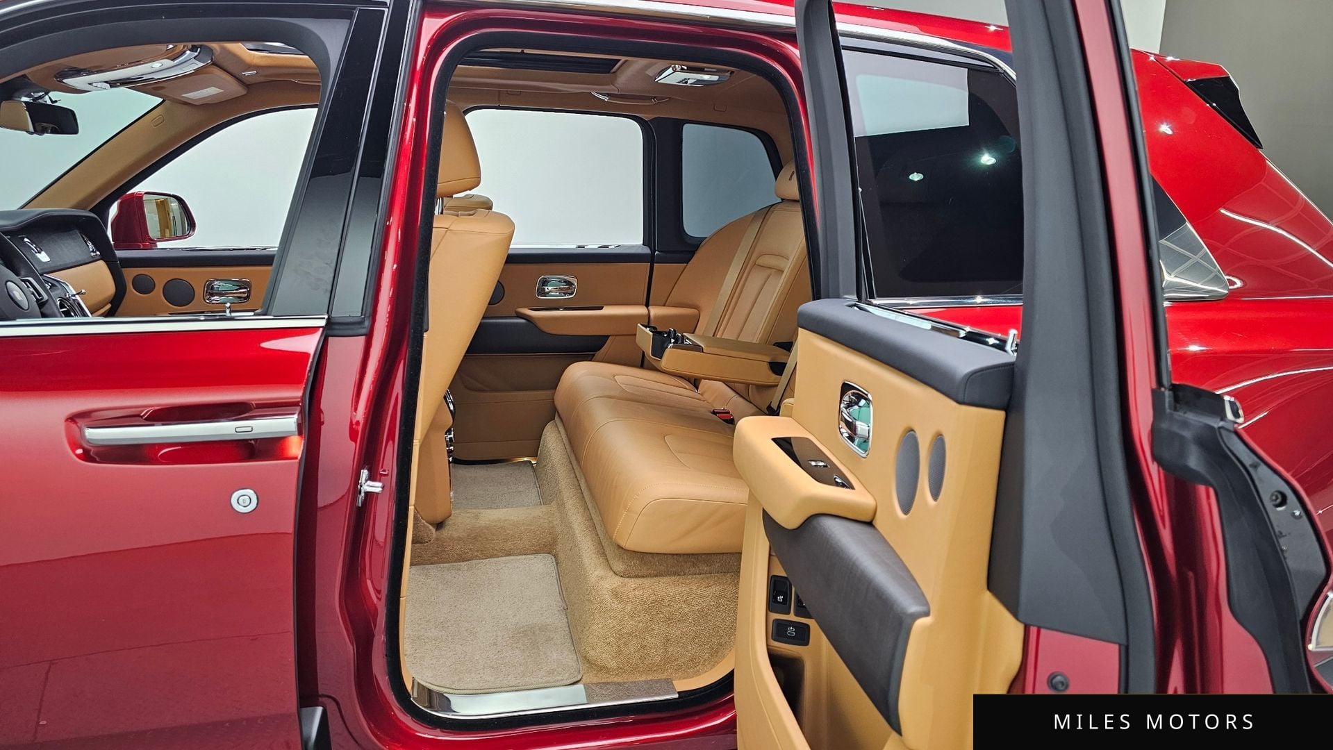 Rolls-Royce 컬리넌 2023 — миниатюра 12