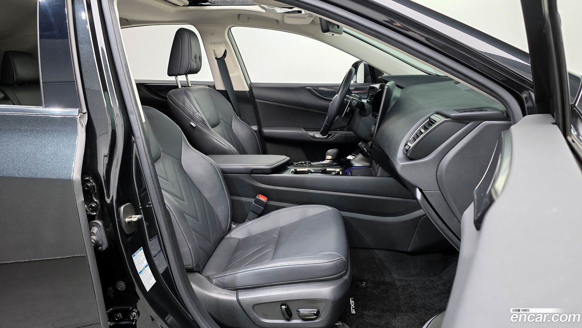 Лексус NX350h 2023 — миниатюра 10