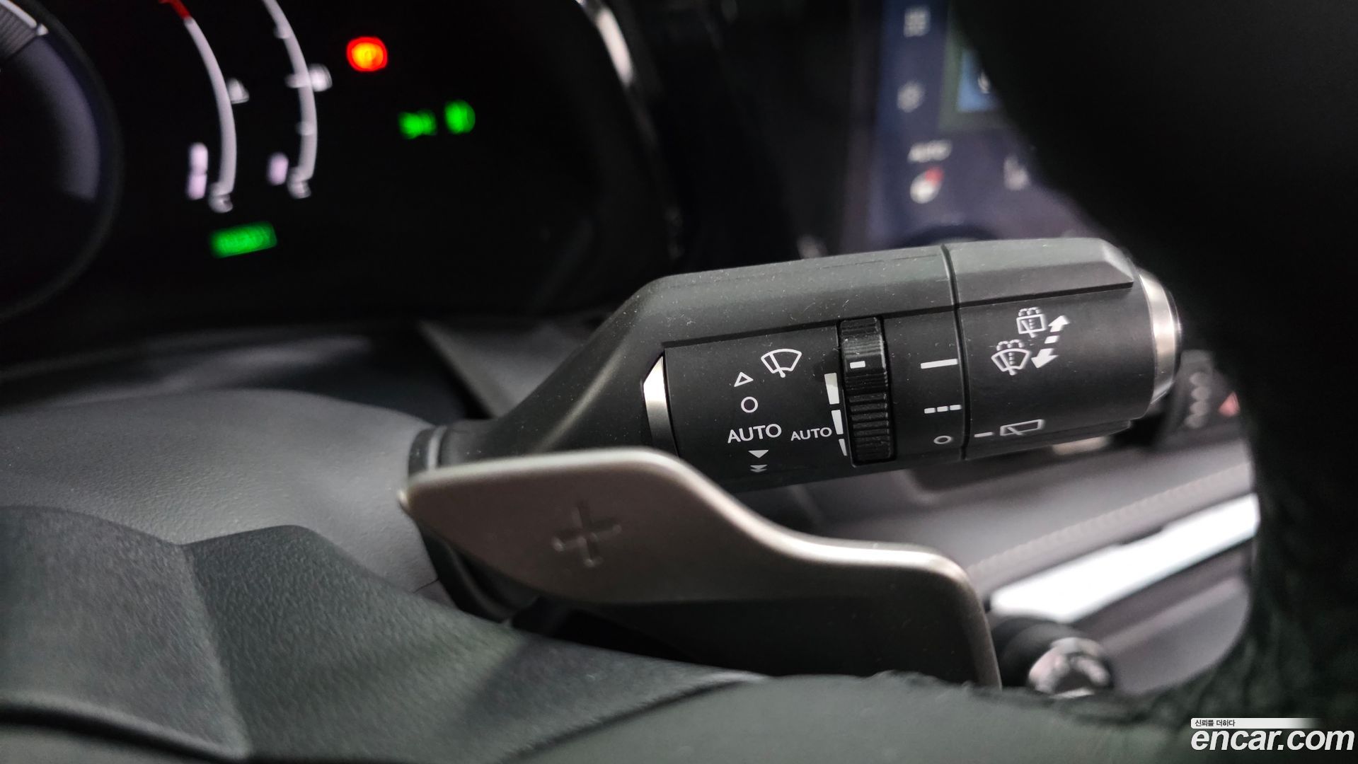 Лексус NX350h 2023 — миниатюра 19