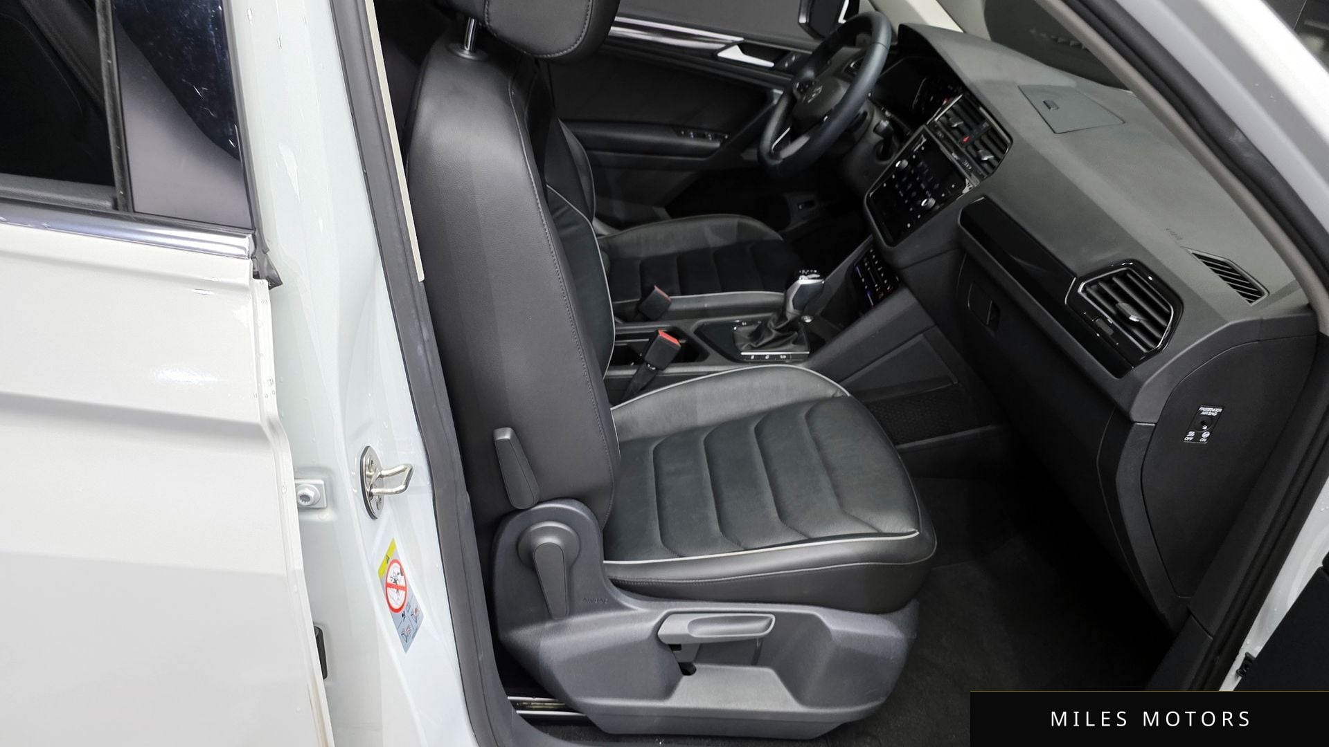 Volkswagen Tiguan 2021 — миниатюра 12