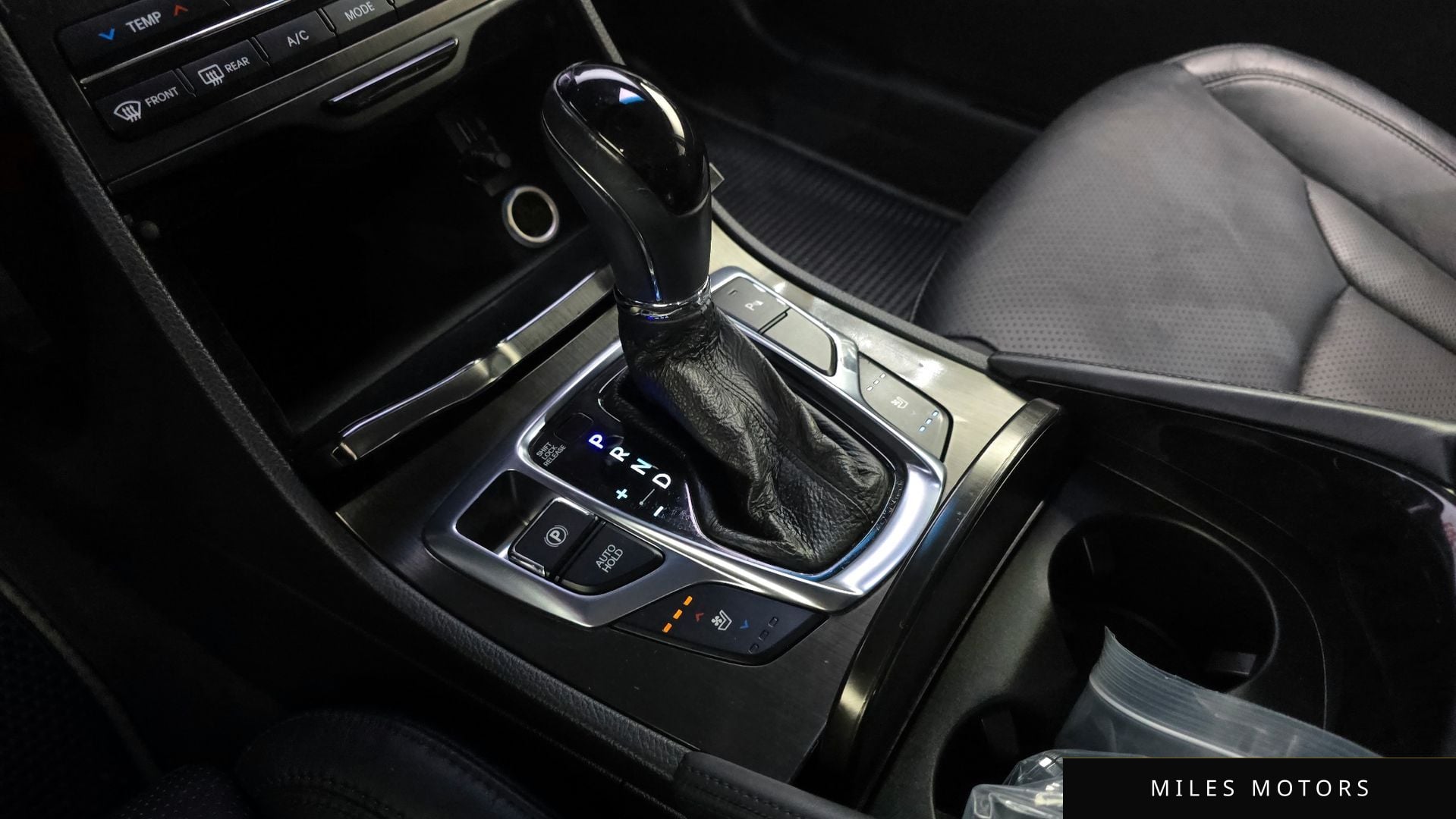Hyundai Grandeur 2015 — миниатюра 9