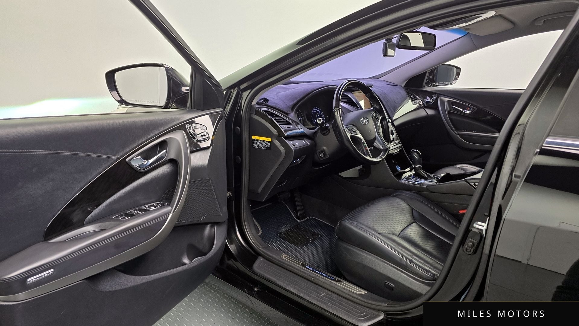 Hyundai Grandeur 2015 — миниатюра 11