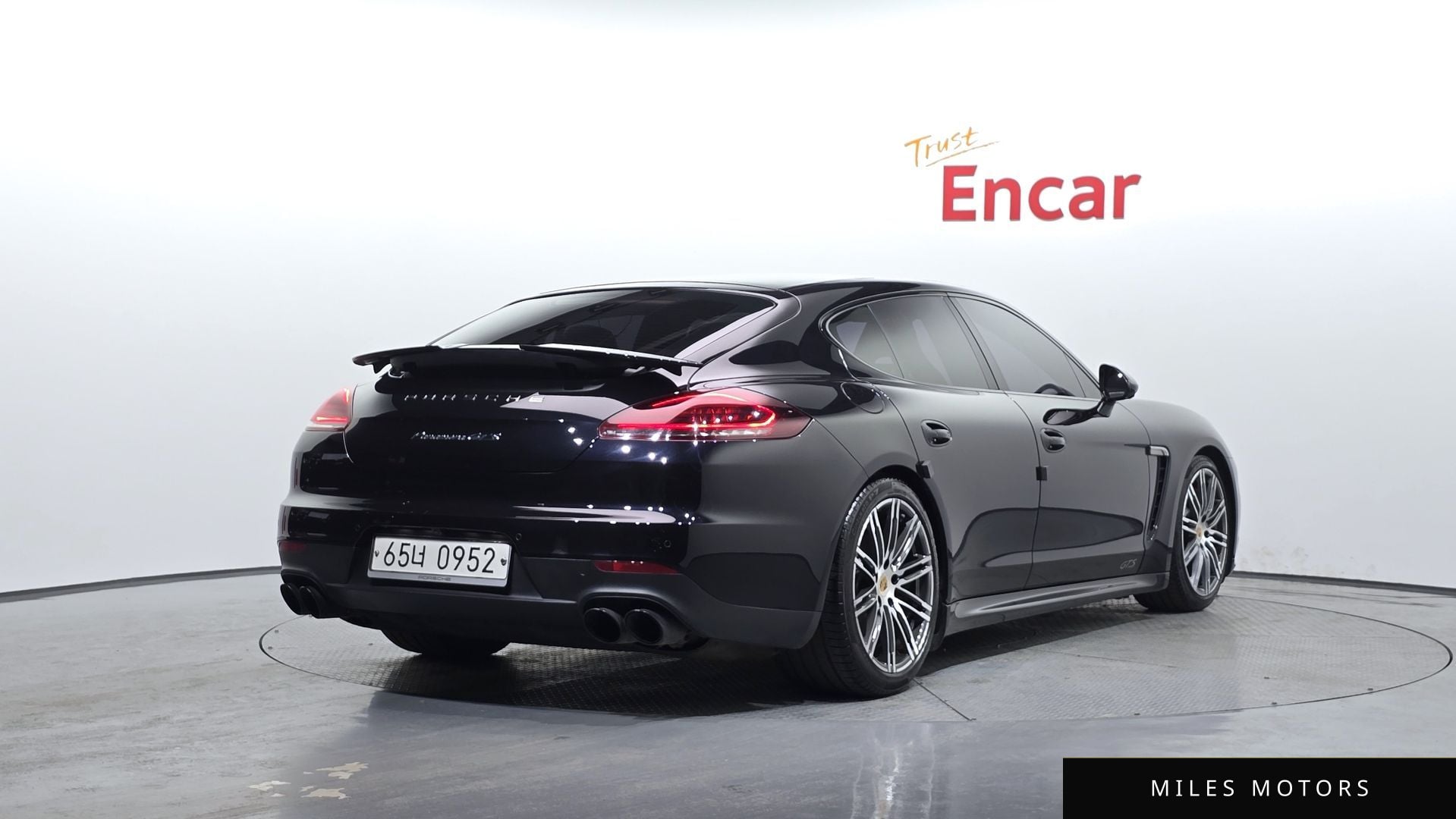Porsche Panamera 2016 — миниатюра 2