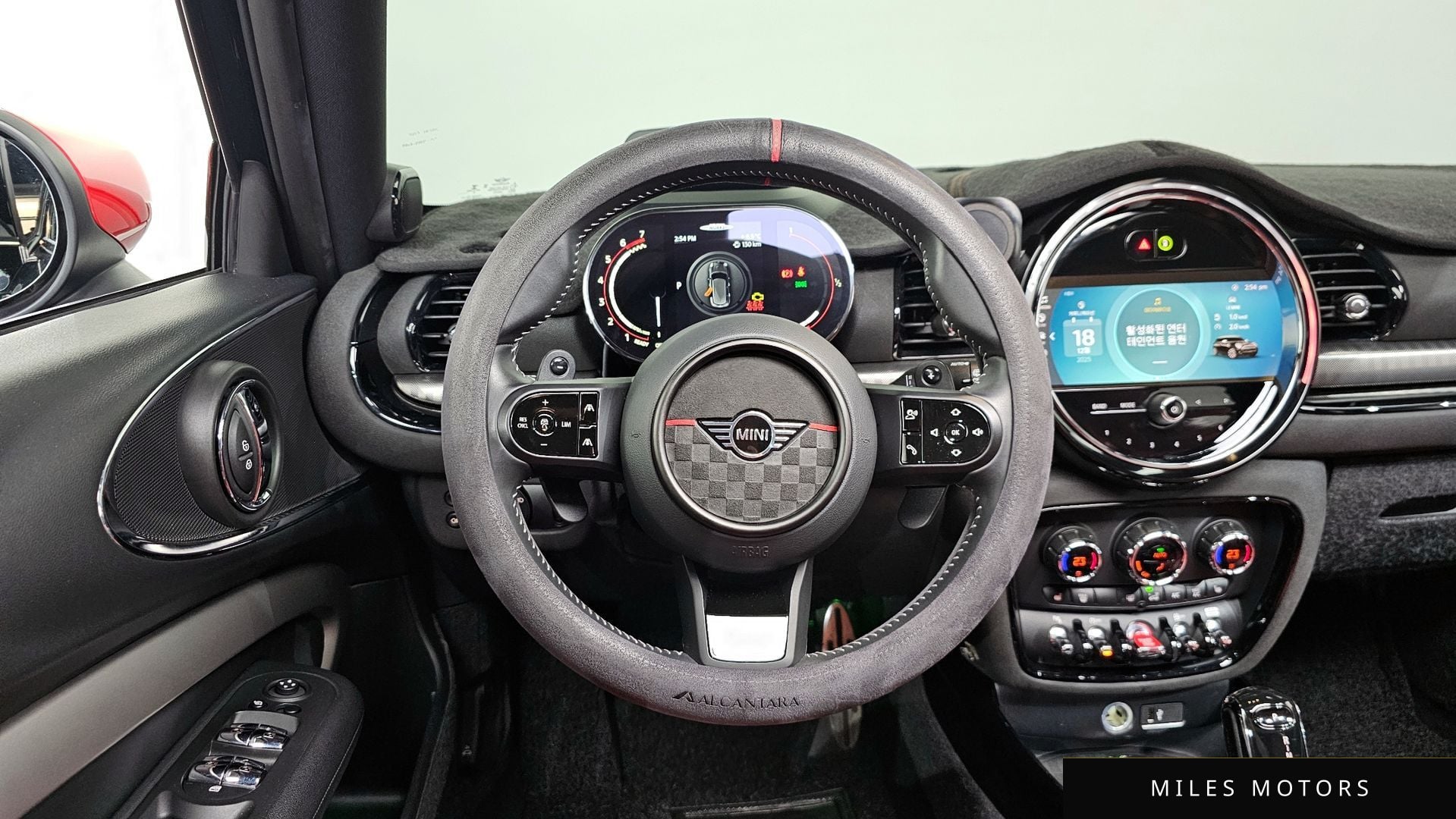 MINI 쿠퍼 S 클럽맨 2023 — миниатюра 13