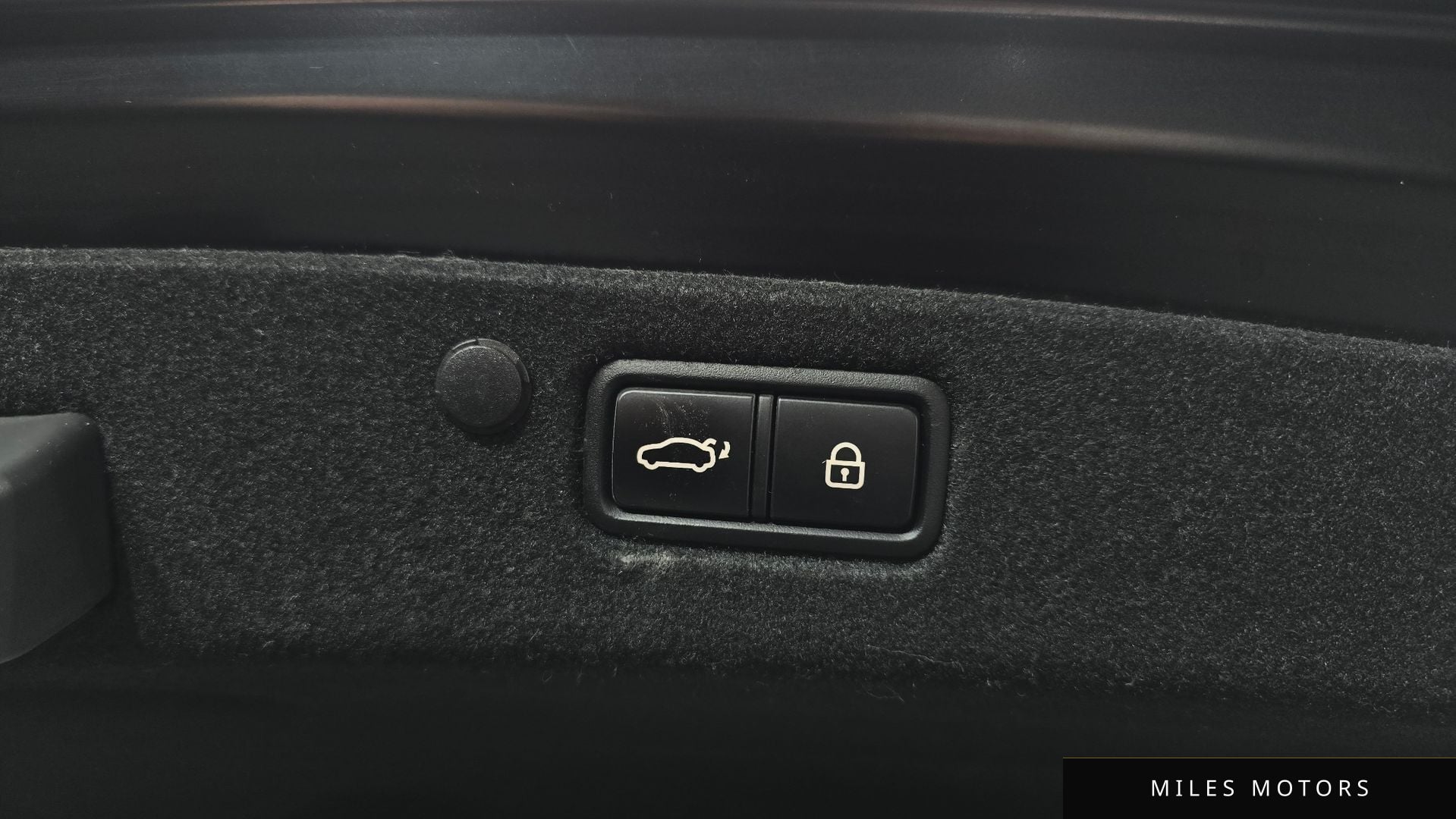 Hyundai 뉴 그랜저 IG 하이브리드 2023 — миниатюра 20