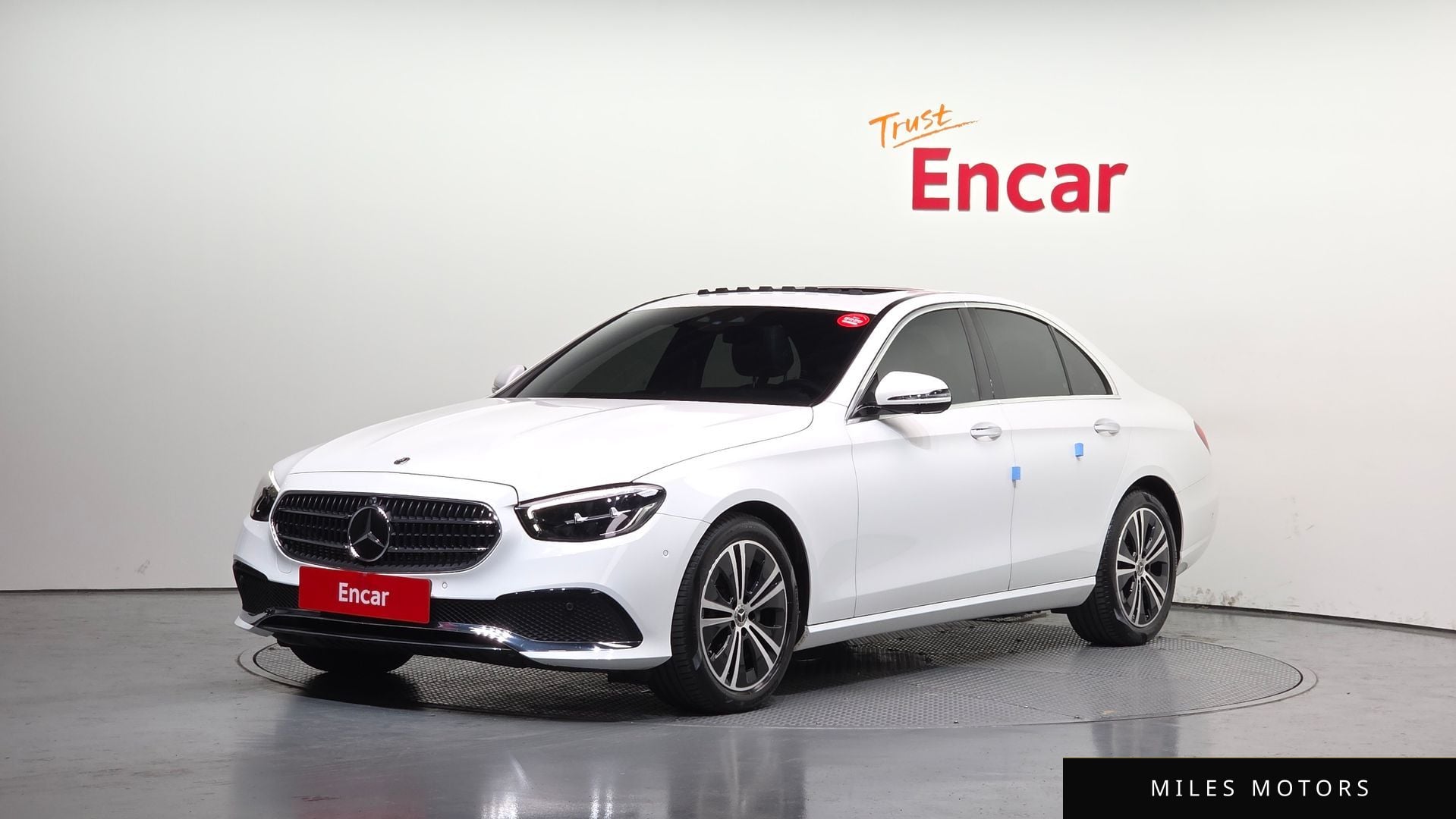 Mercedes-Benz E-Class W213 2022 — фото 1 из 12