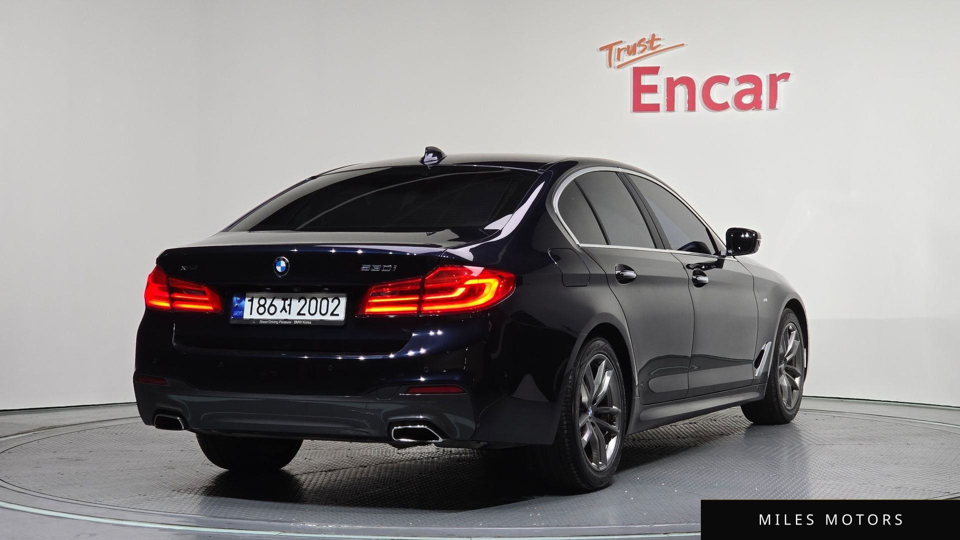 BMW 5 Series (G30) 2018 — миниатюра 2