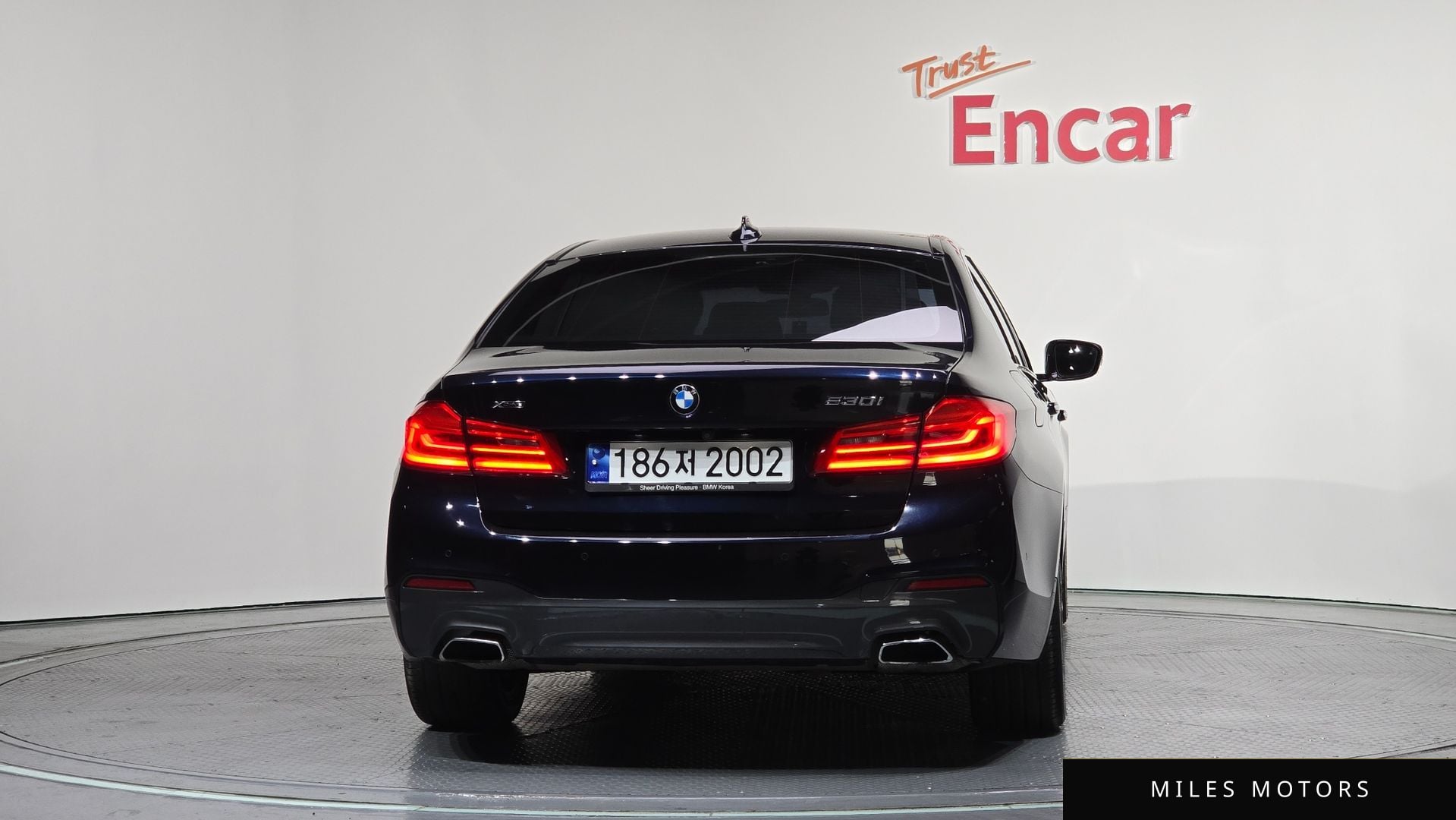 BMW 5 Series (G30) 2018 — миниатюра 4