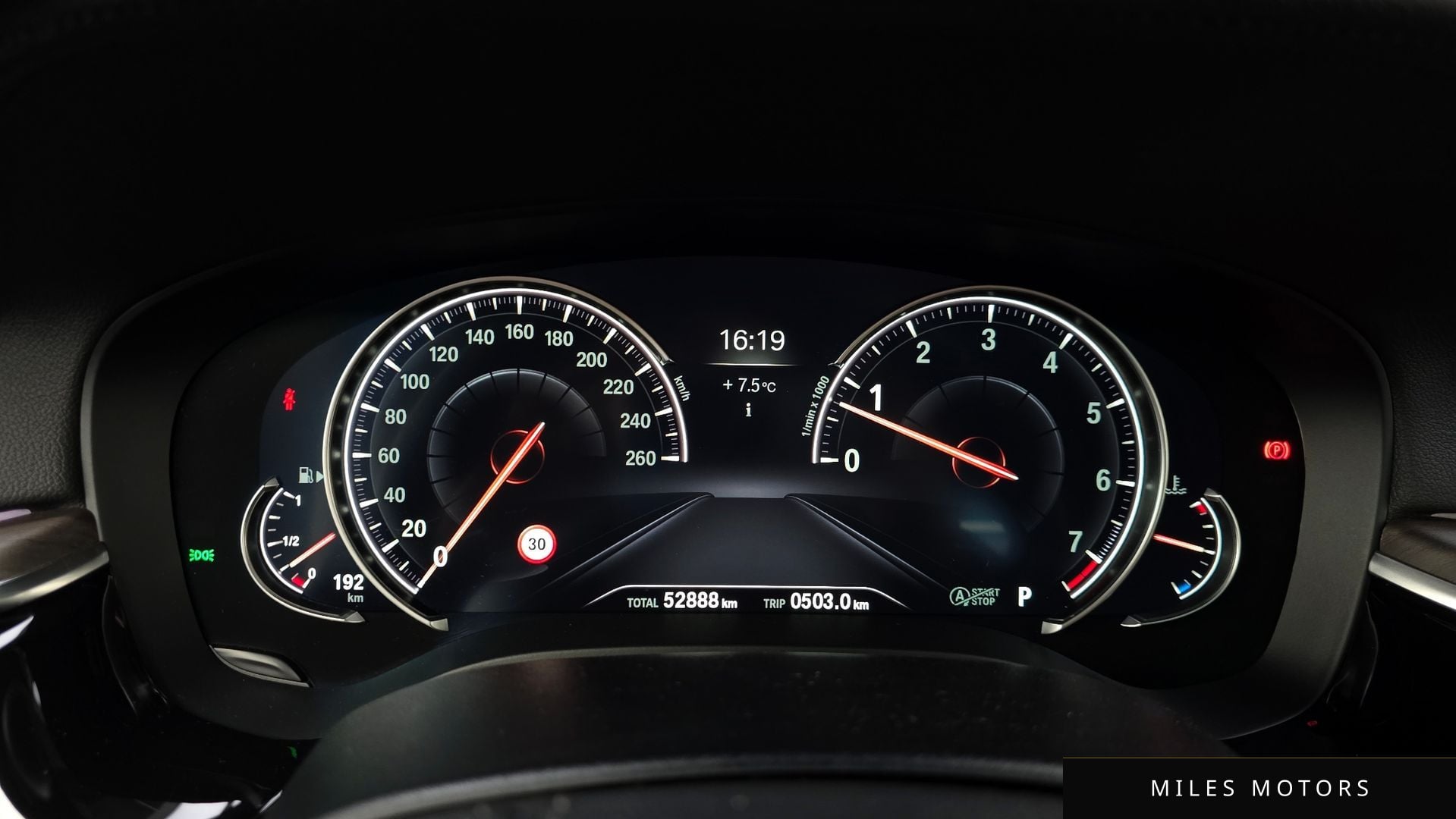 BMW 5 Series (G30) 2018 — миниатюра 8