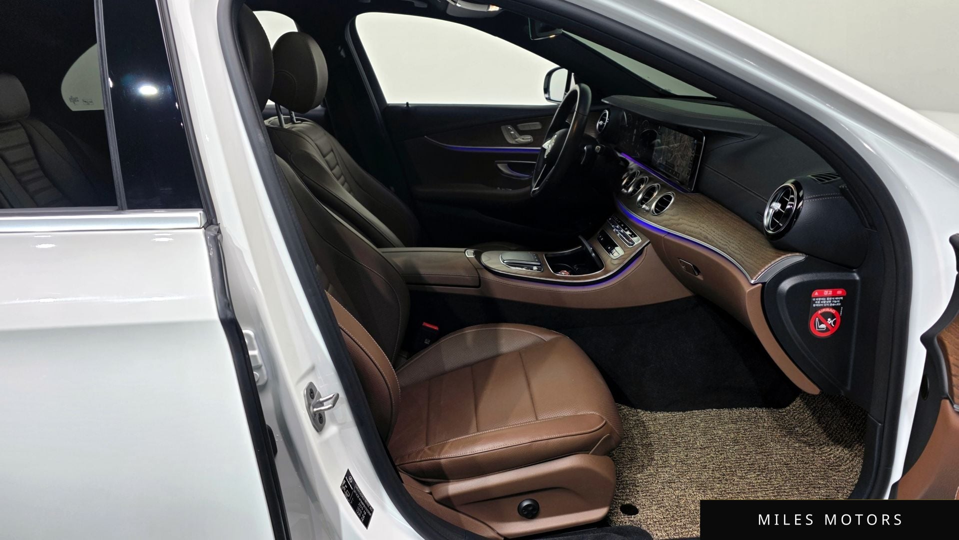 Mercedes-Benz E-Class W213 2023 — миниатюра 11