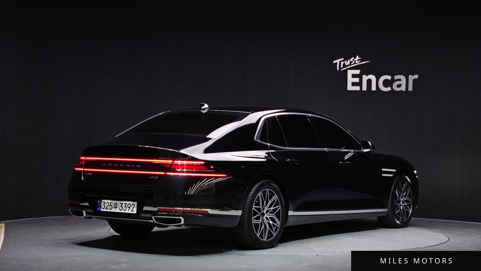 Genesis G90 (RS4) 2022 — миниатюра 2