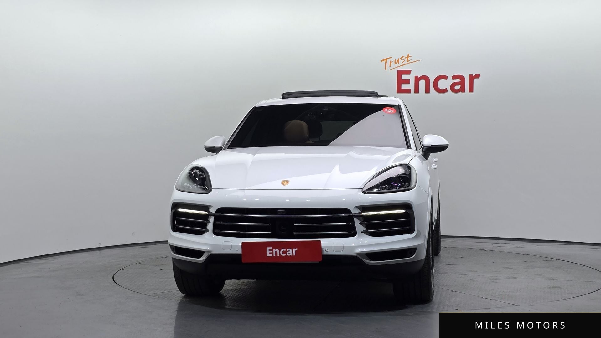 Porsche Cayenne 2022 — миниатюра 3
