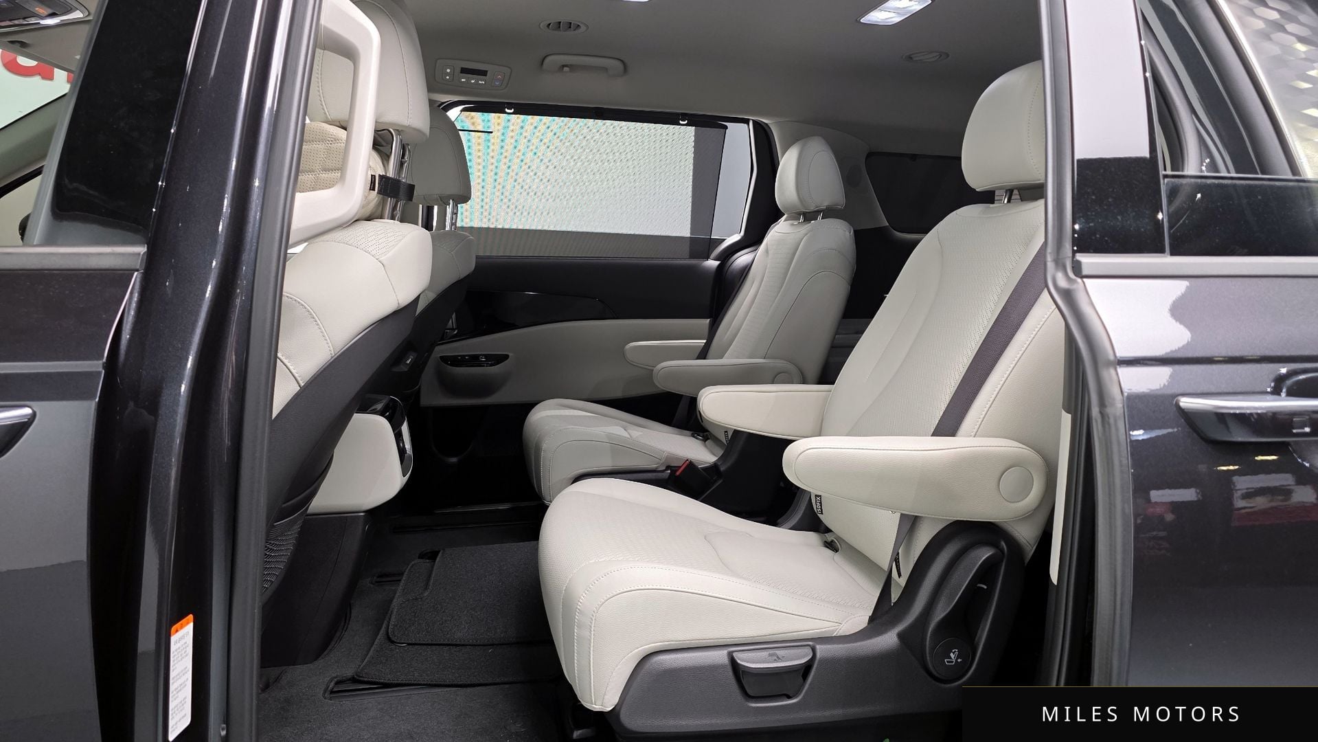 Kia Carnival 2023 — миниатюра 12