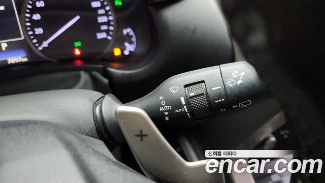 Лексус NX300h 2018 — миниатюра 17