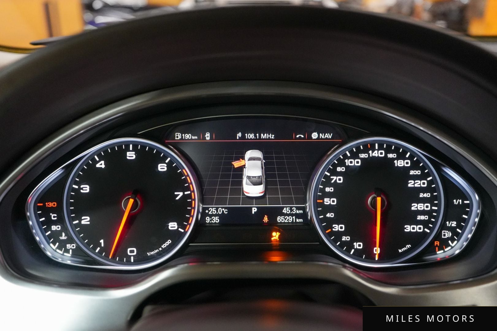 Audi A8 2011 — миниатюра 8