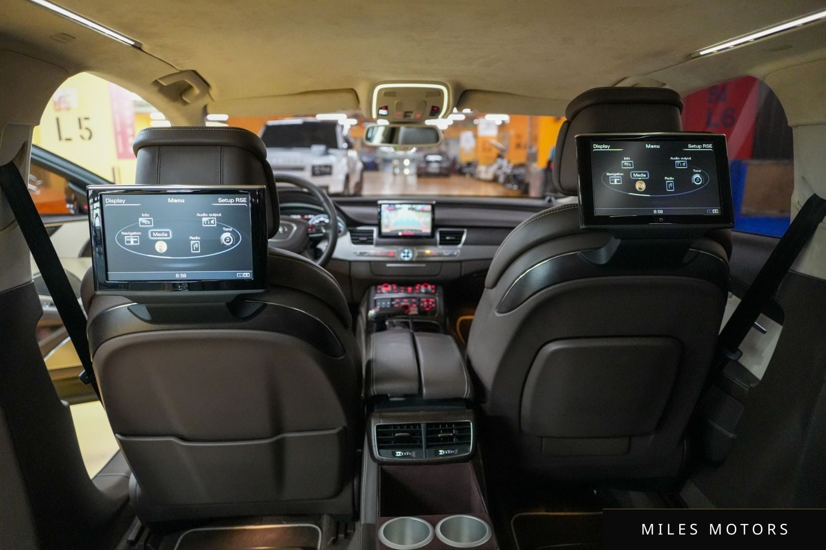 Audi A8 2011 — миниатюра 11