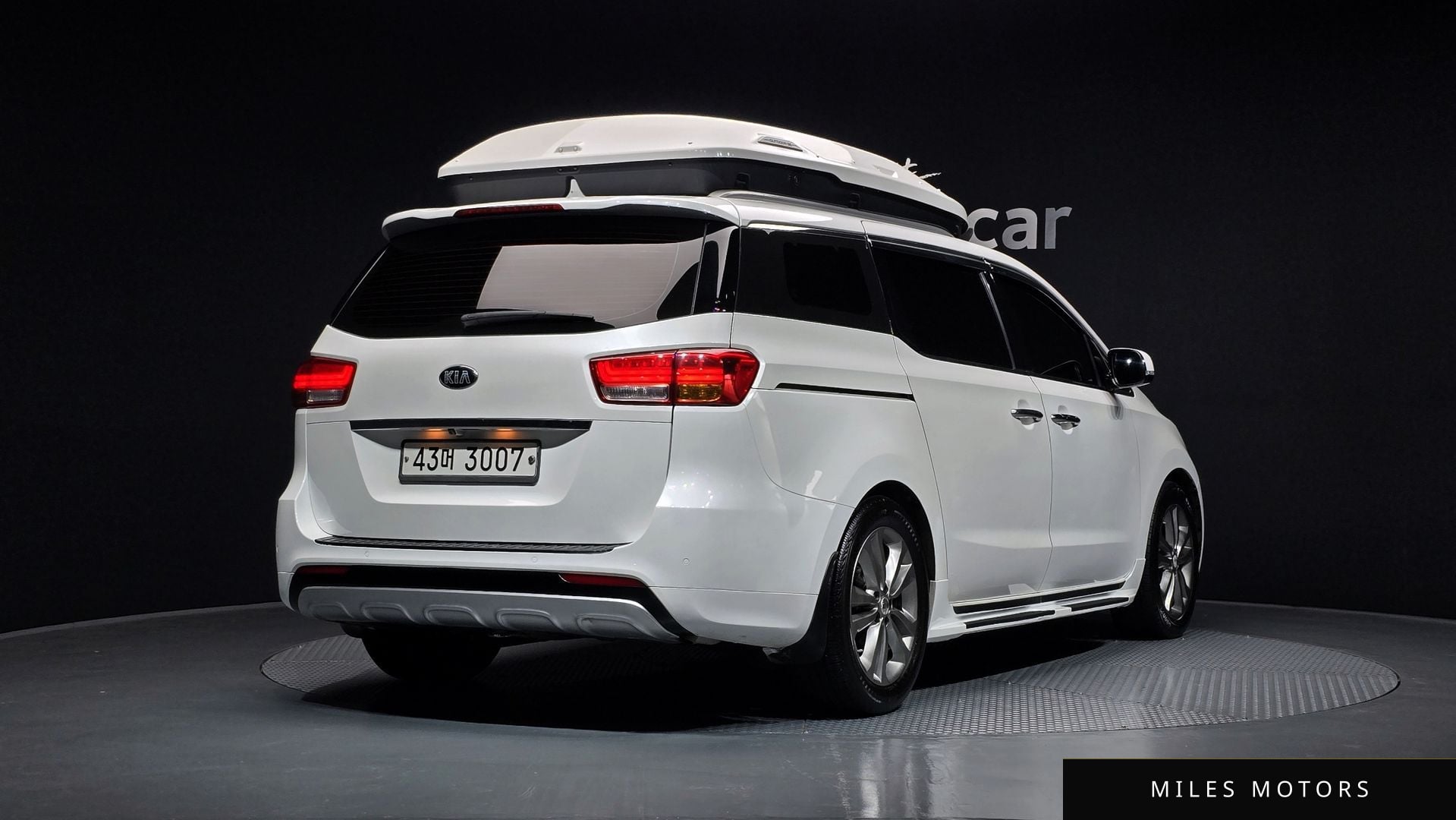 Kia Canival 2017 — миниатюра 2