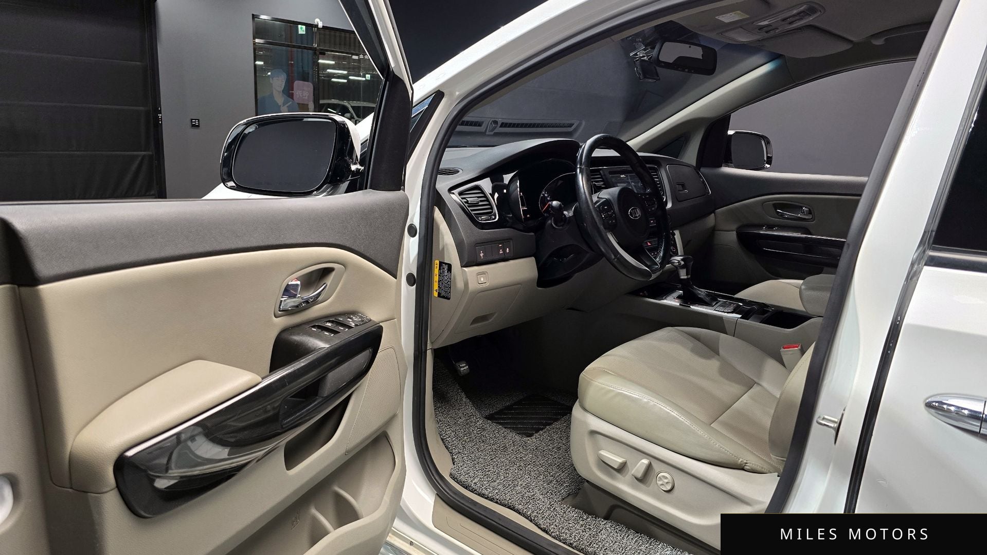 Kia Canival 2017 — миниатюра 11