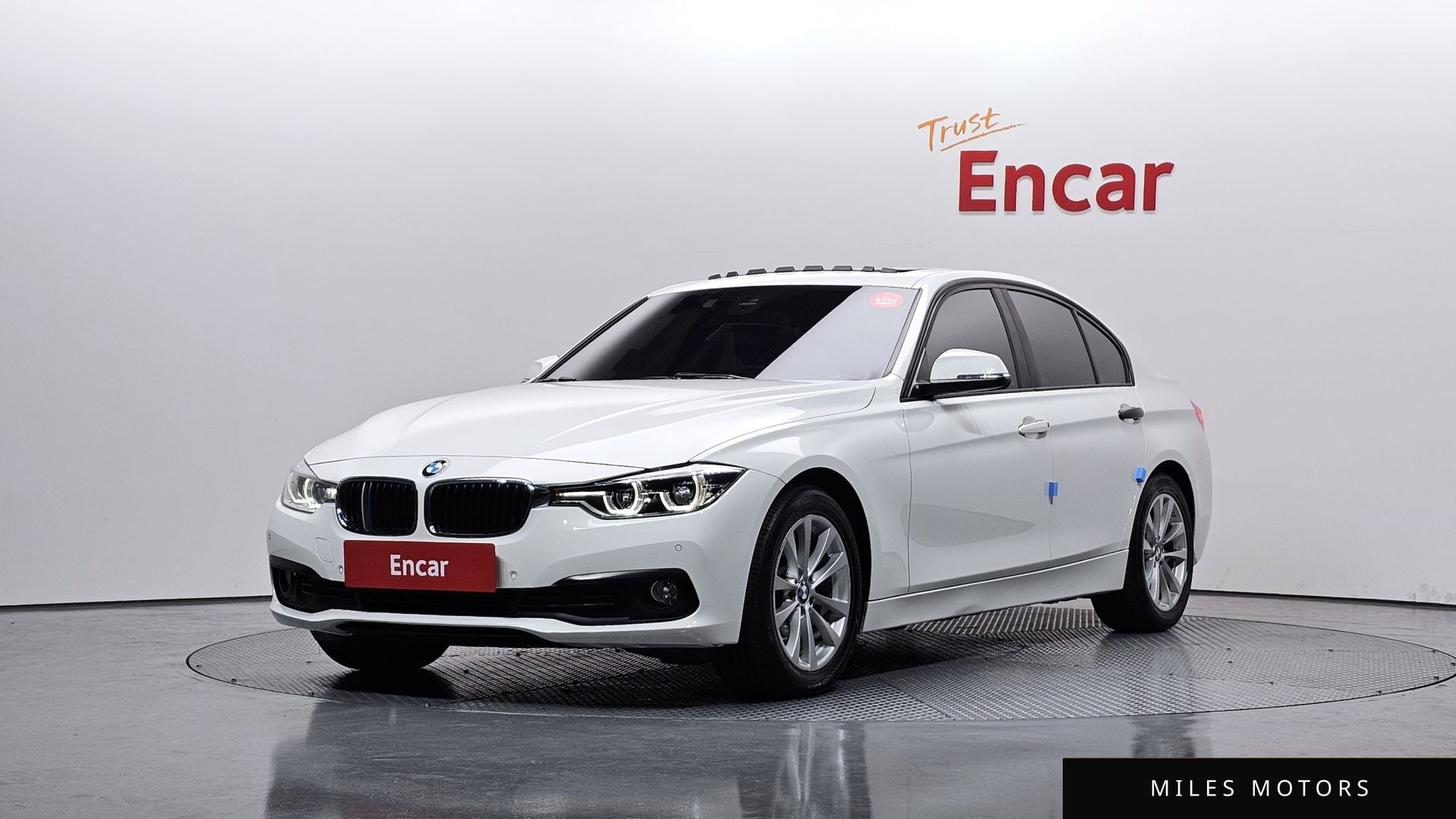BMW 3 Series (F30) 2018 — фото 1 из 12