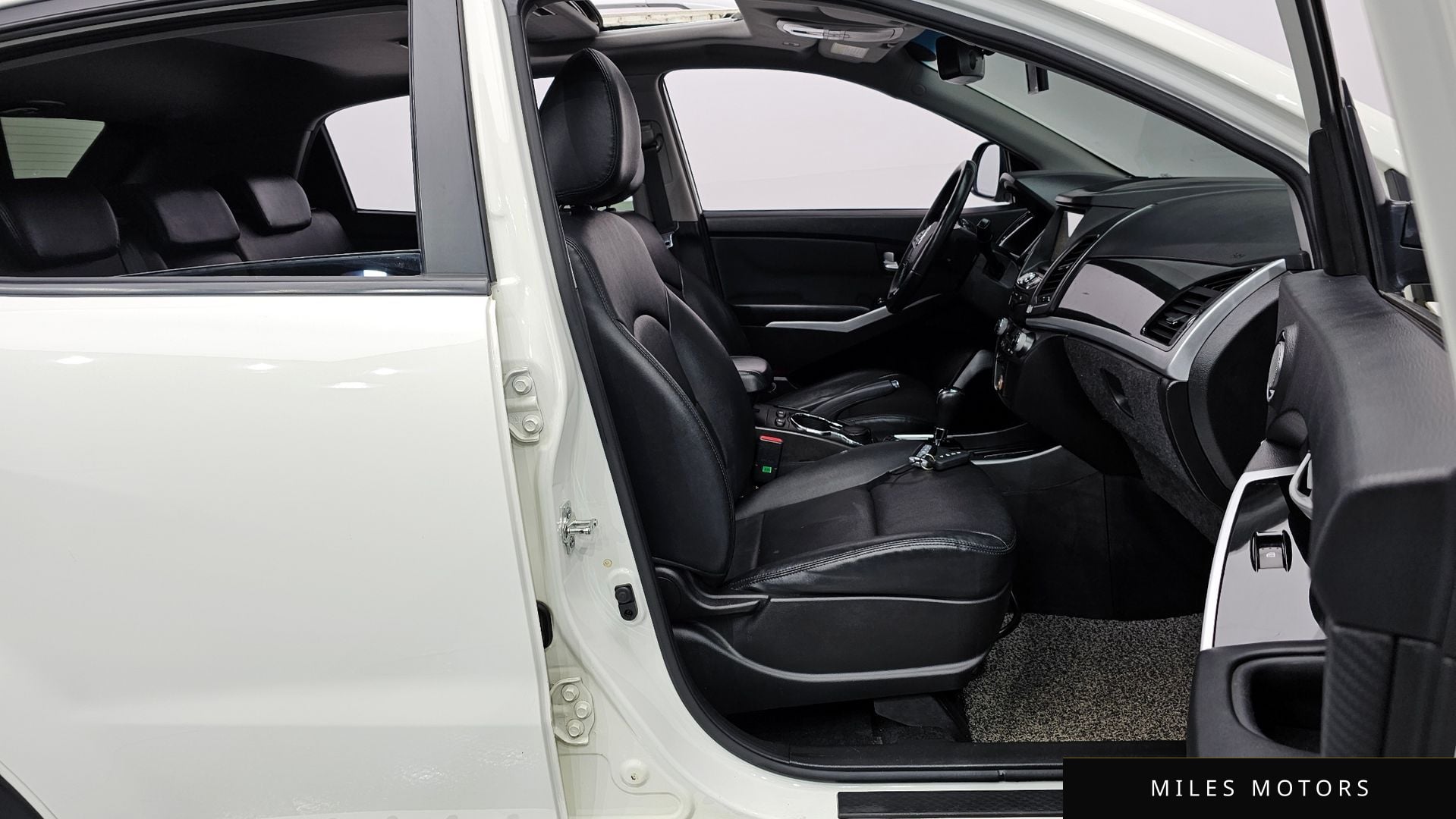 KG Mobility KORANDO 2017 — миниатюра 10