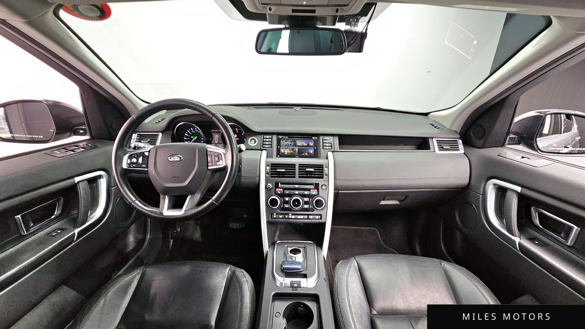 Land Rover Discovery Sport 2016 — миниатюра 7