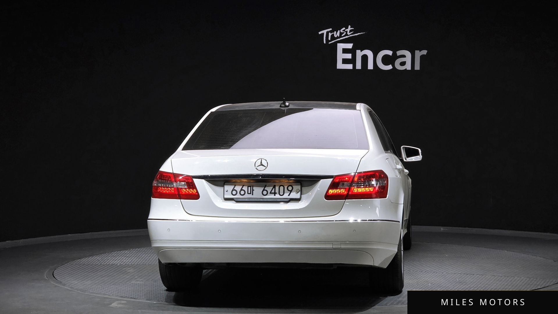 Mercedes-Benz E-Class W212 2011 — миниатюра 4