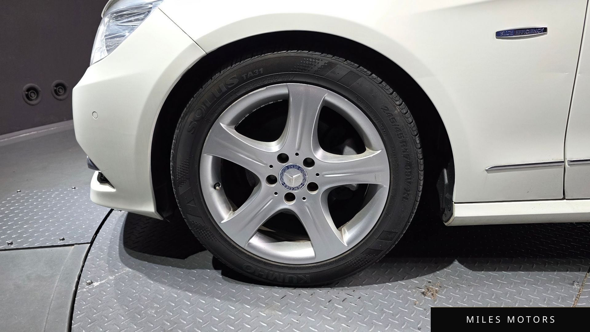 Mercedes-Benz E-Class W212 2011 — миниатюра 5