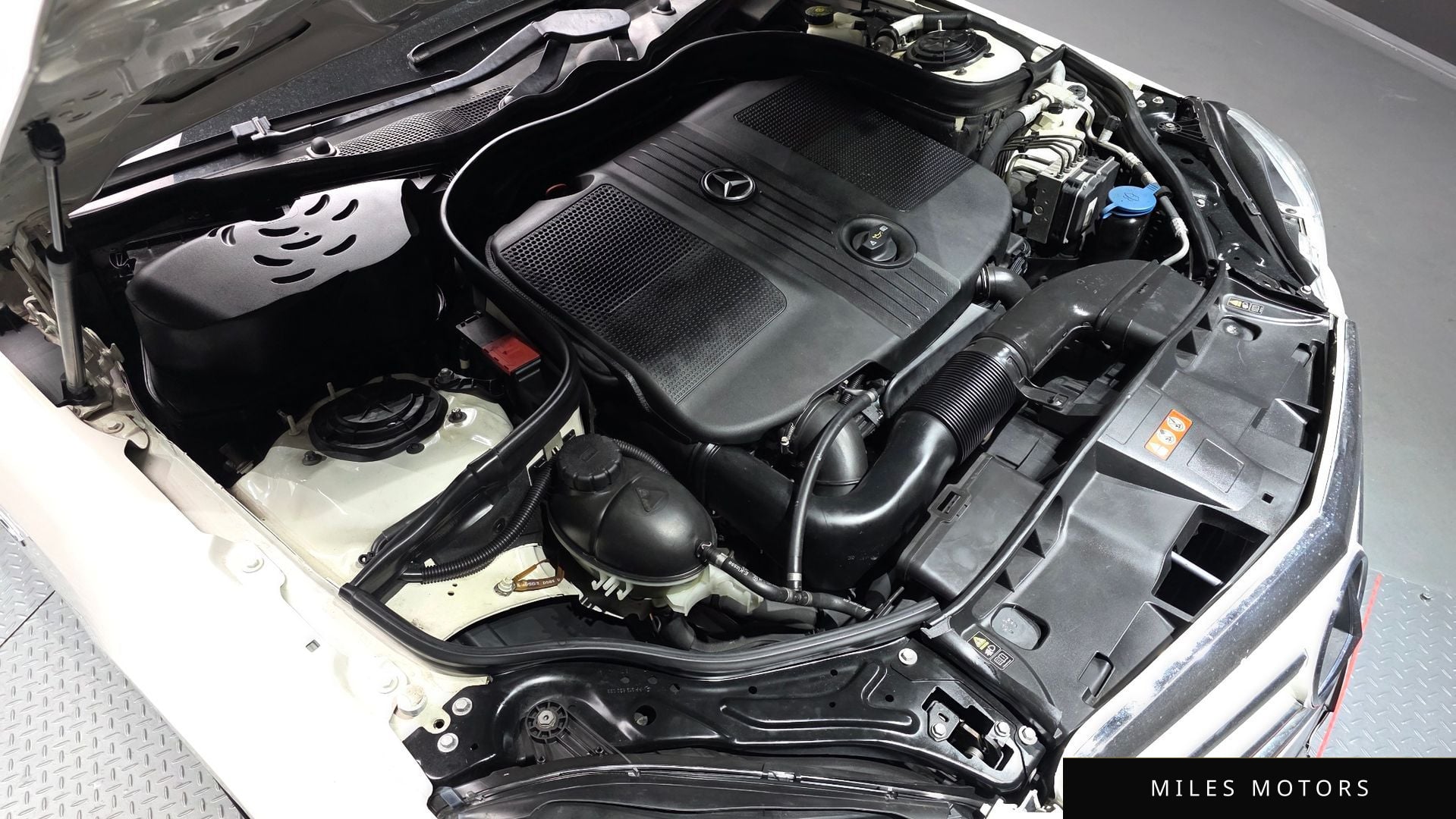 Mercedes-Benz E-Class W212 2011 — миниатюра 6