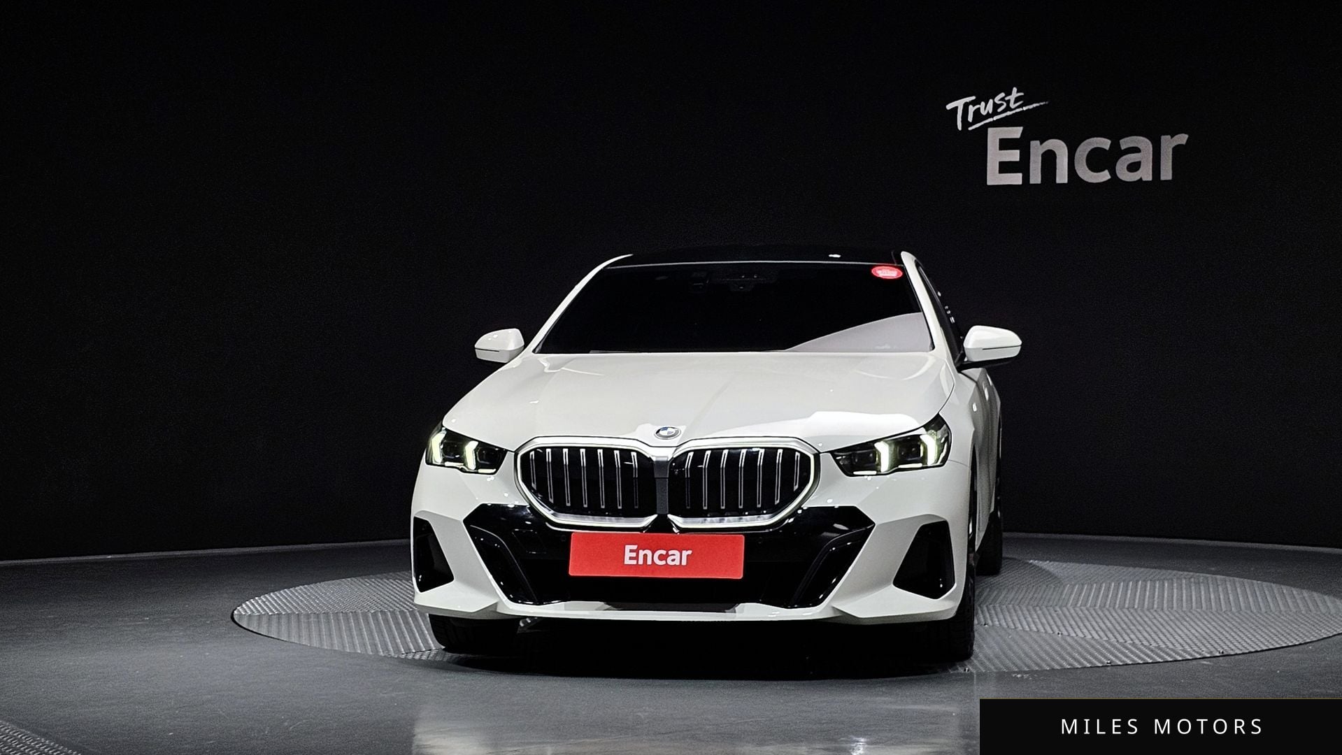 BMW 5시리즈 (G60) 2024 — миниатюра 3