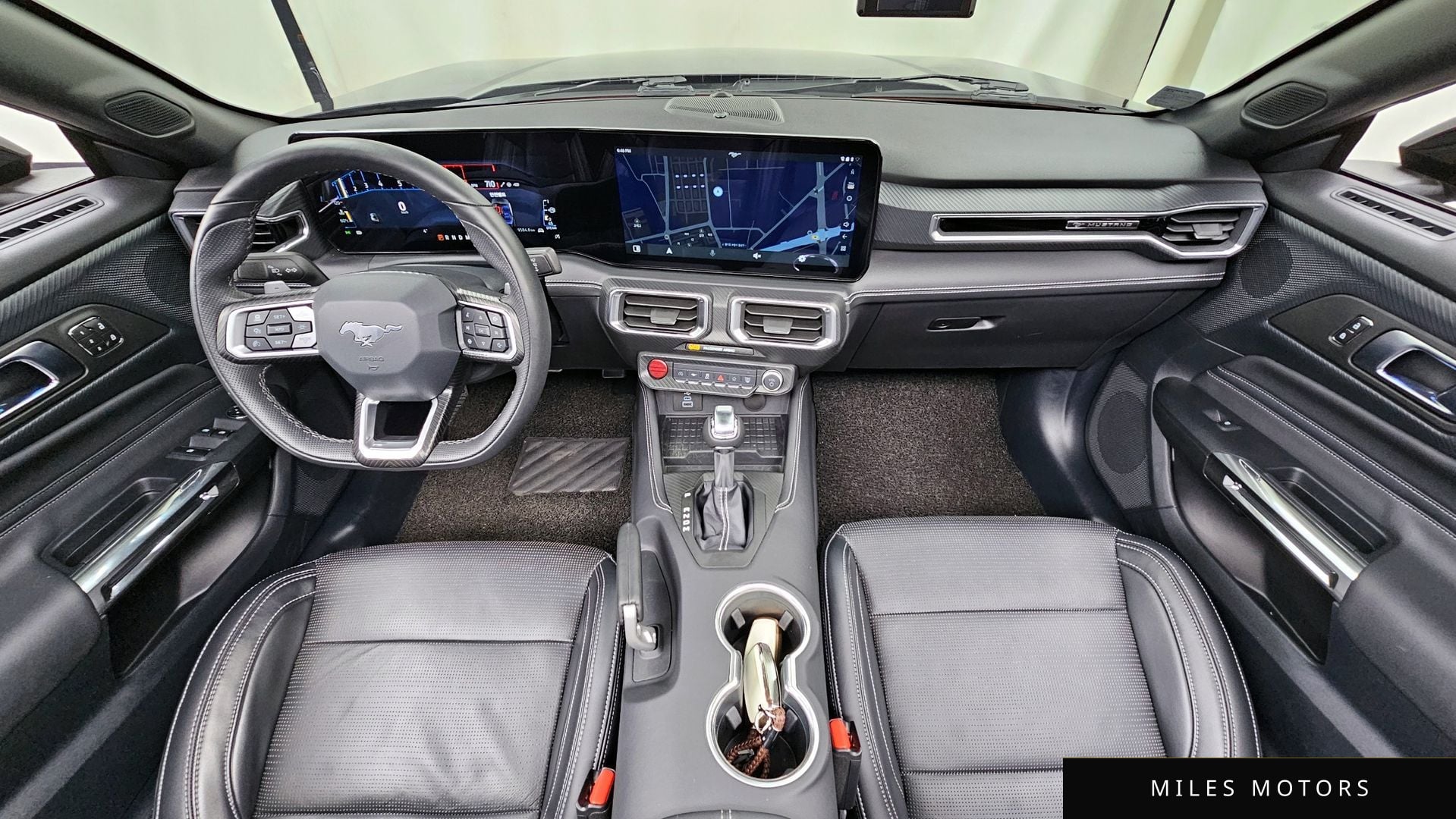 Ford Mustang 2024 — миниатюра 7