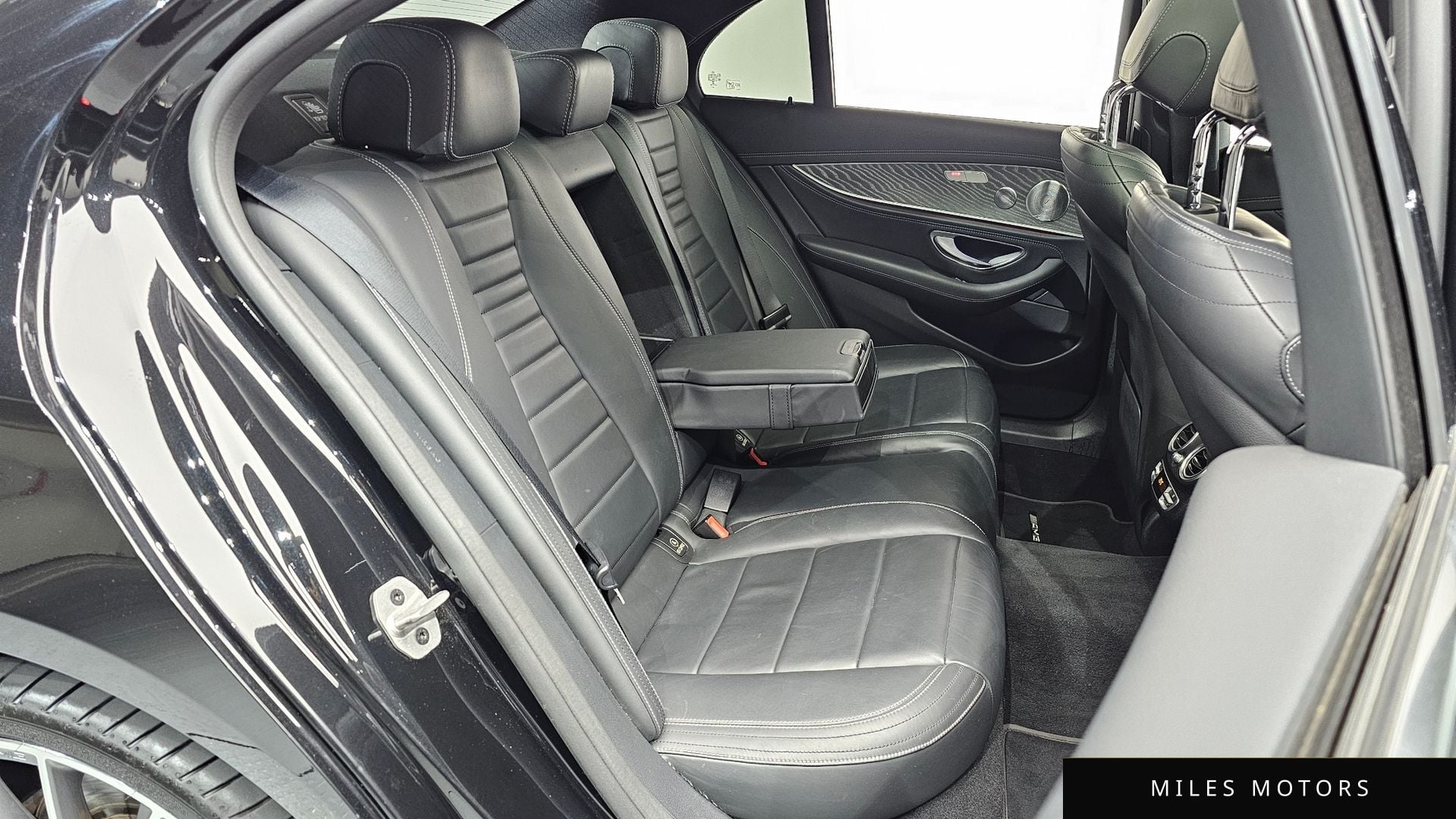 Mercedes-Benz E-Class W213 2021 — миниатюра 12