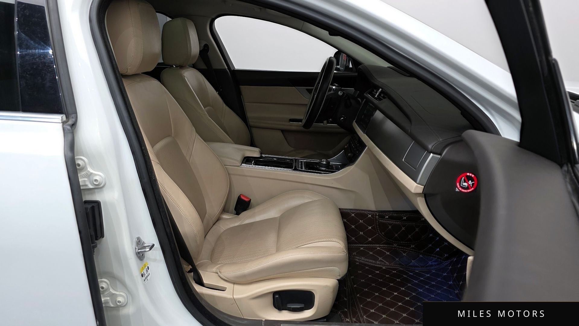 Jaguar XF (X260) 2018 — миниатюра 11