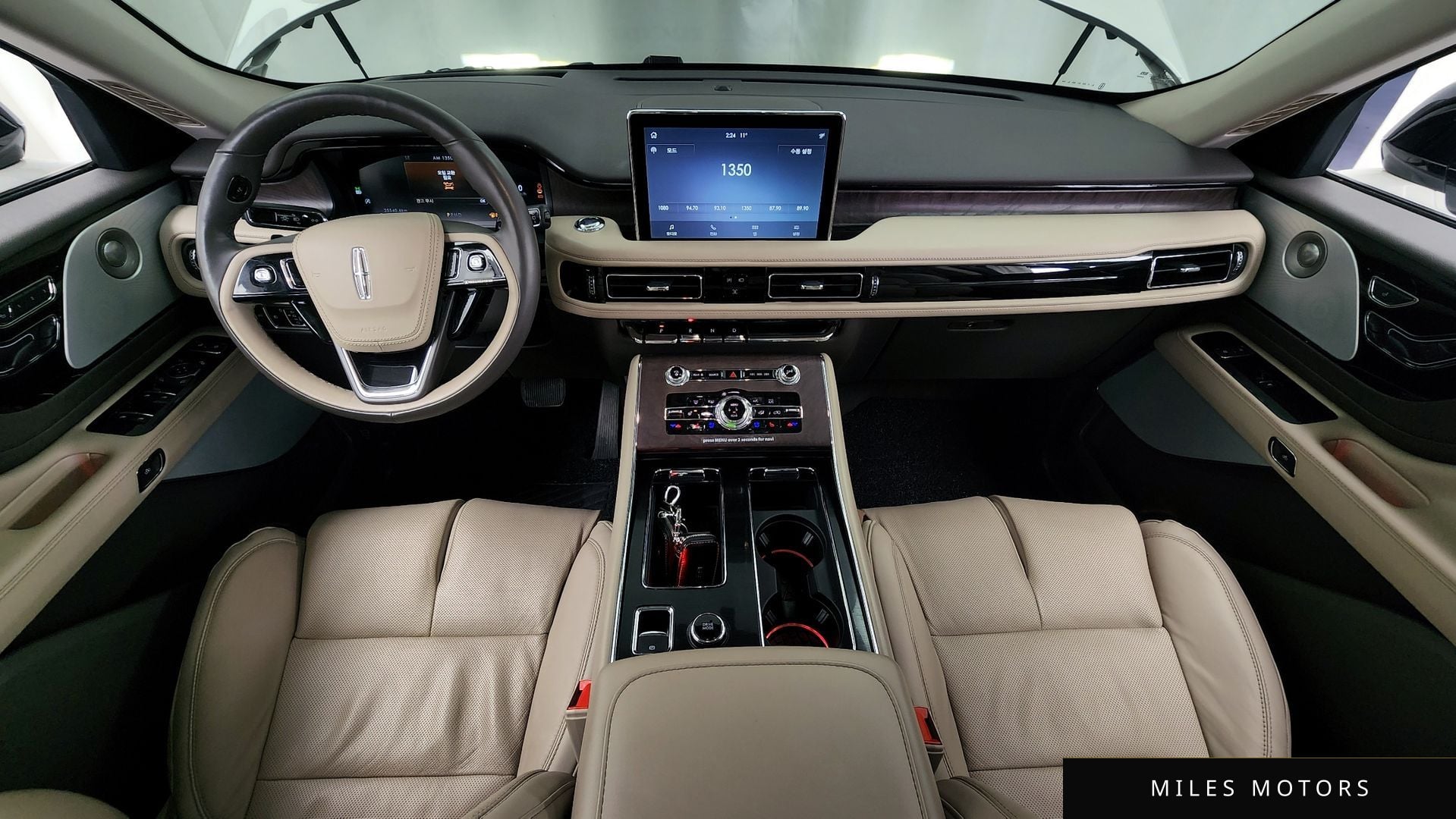 Lincoln Aviator 2023 — миниатюра 7