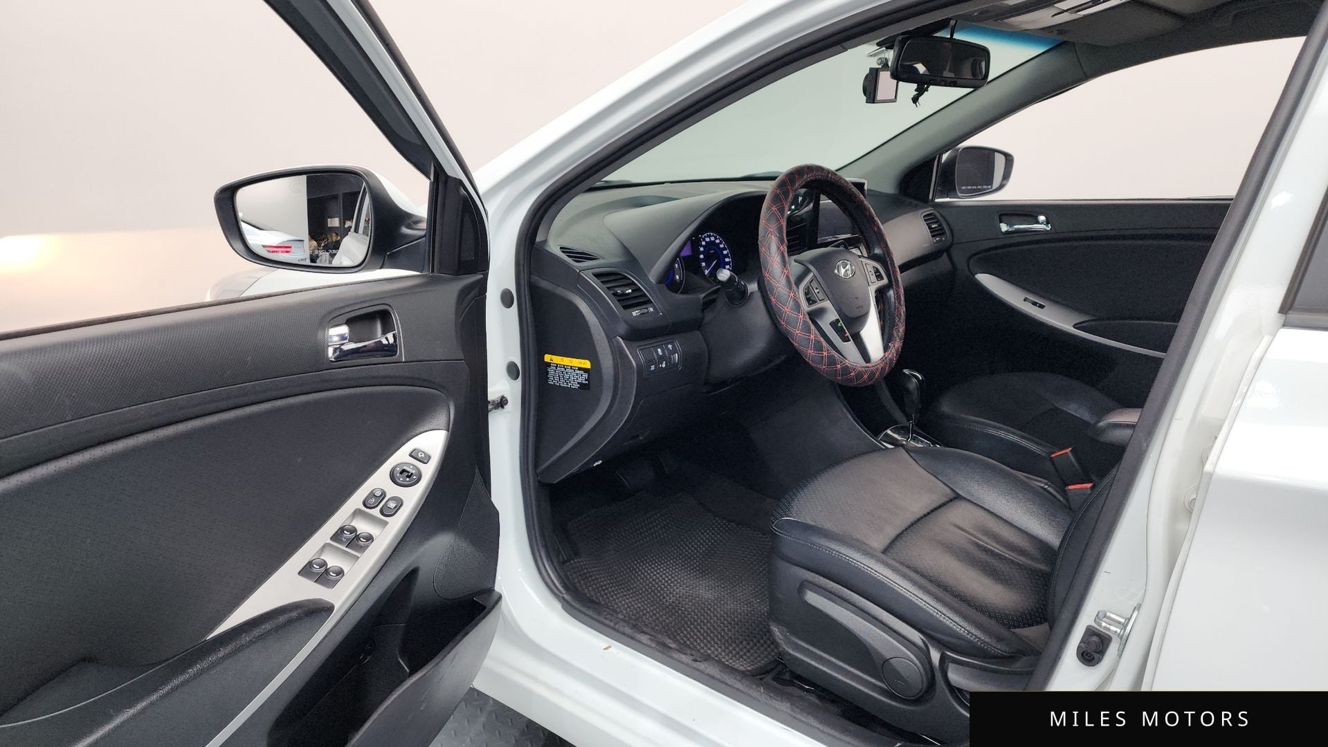 Hyundai Accent 2015 — миниатюра 10