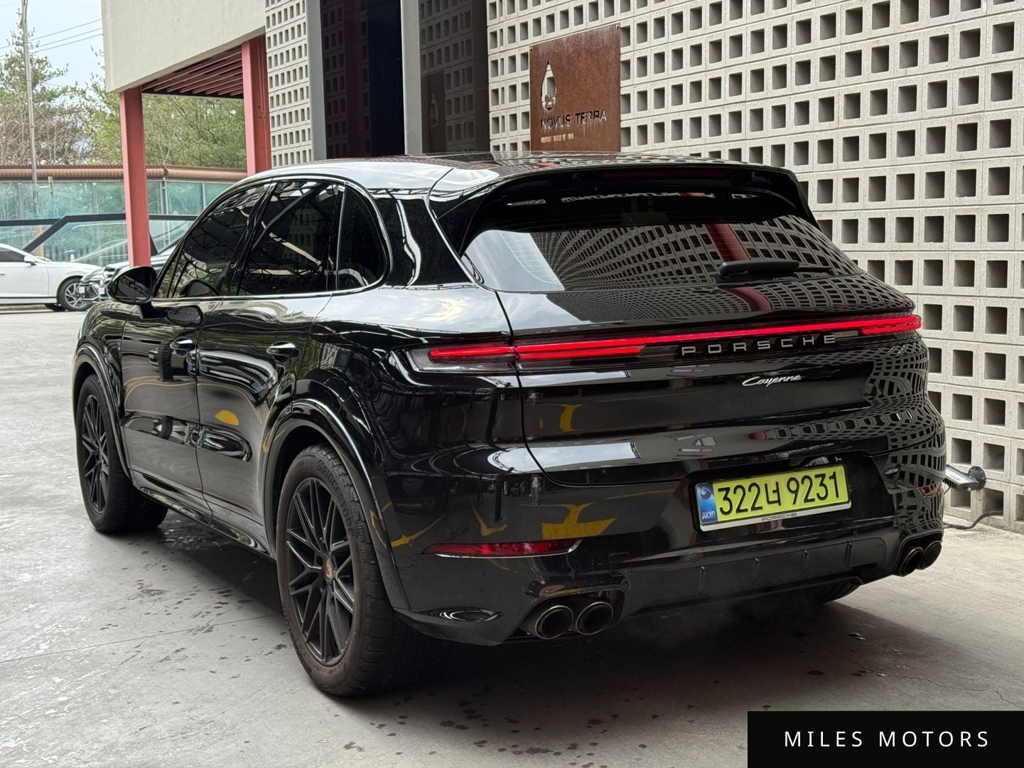 Porsche Cayenne 2025 — миниатюра 6