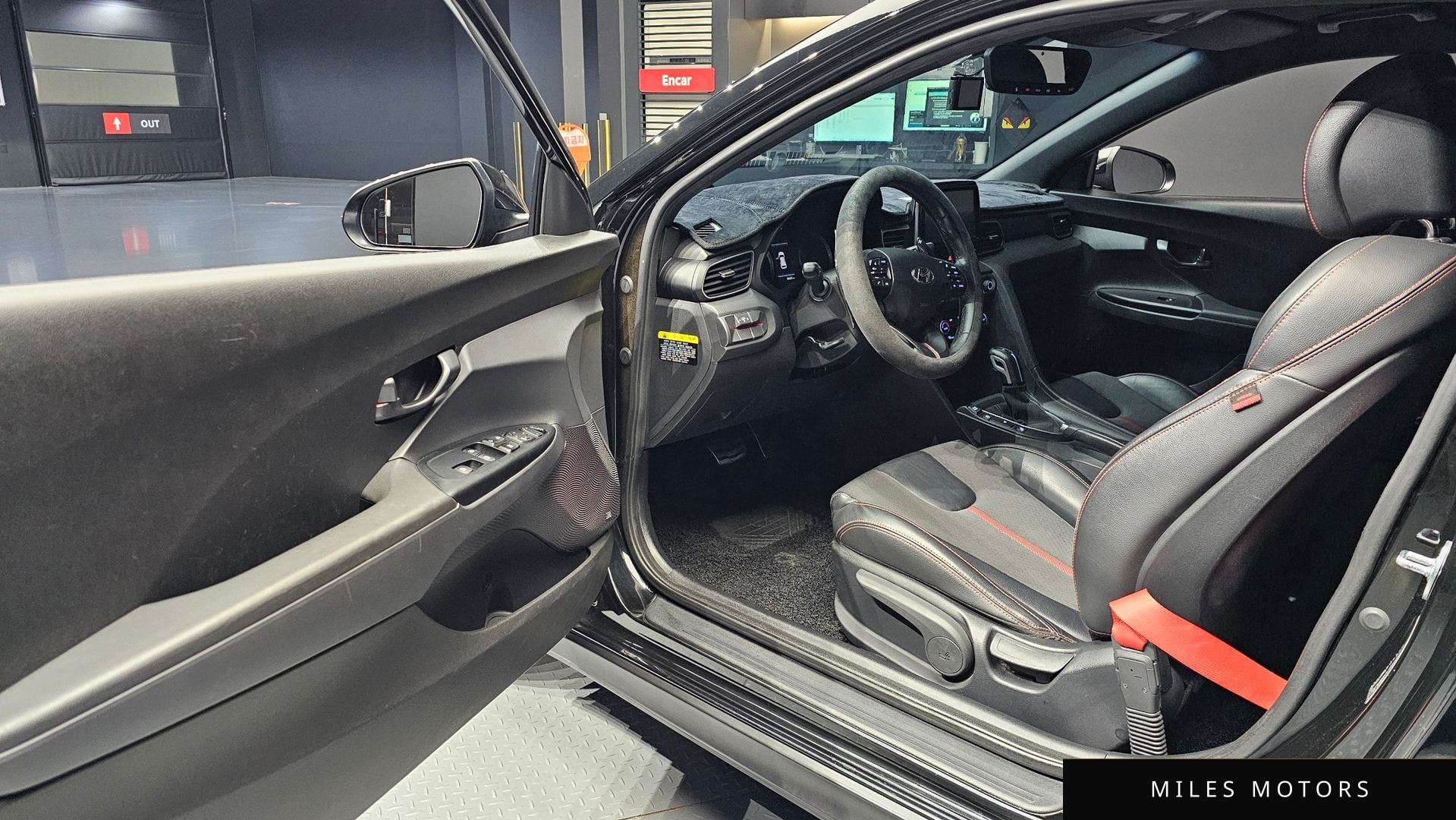 Hyundai Veloster 2018 — миниатюра 11