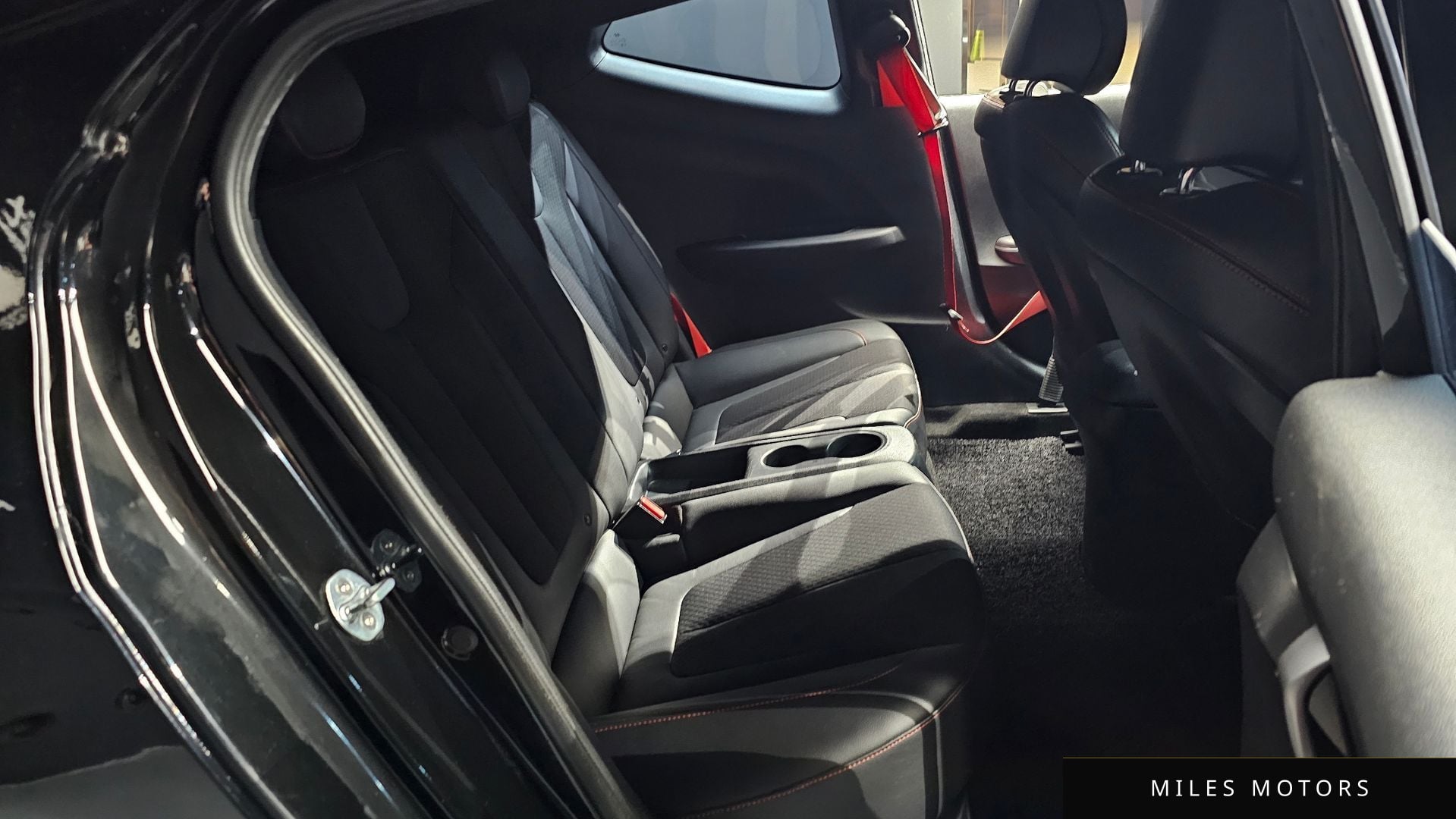Hyundai Veloster 2018 — миниатюра 12