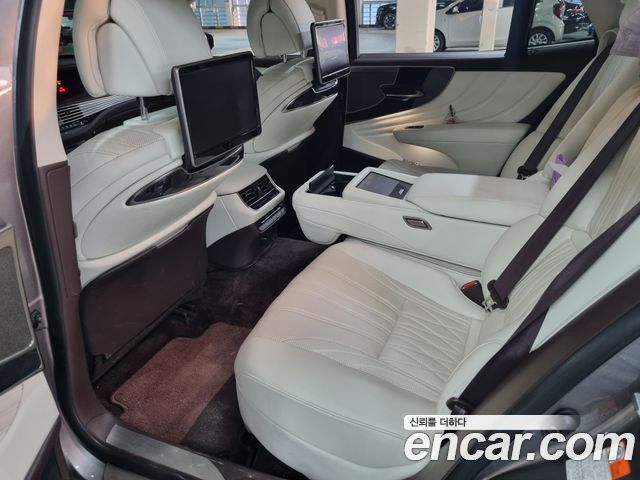 Лексус LS500 2020 — миниатюра 6