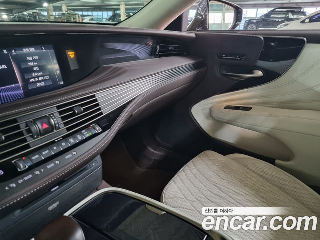 Лексус LS500 2020 — миниатюра 11