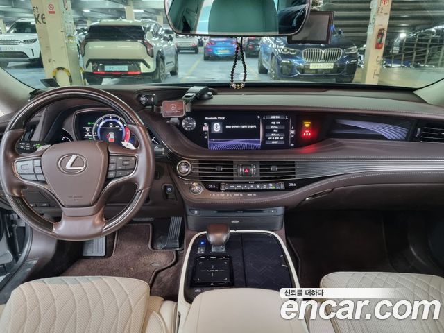 Лексус LS500 2020 — миниатюра 15