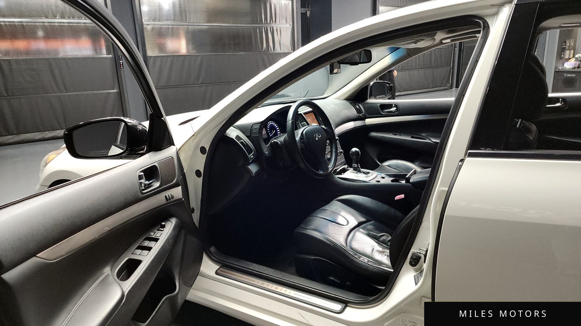 Infiniti G25 2011 — миниатюра 10