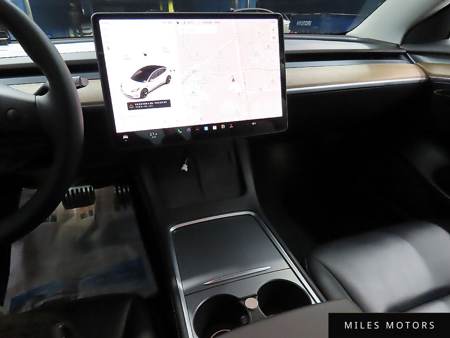 Tesla Model 3 2022 — миниатюра 12