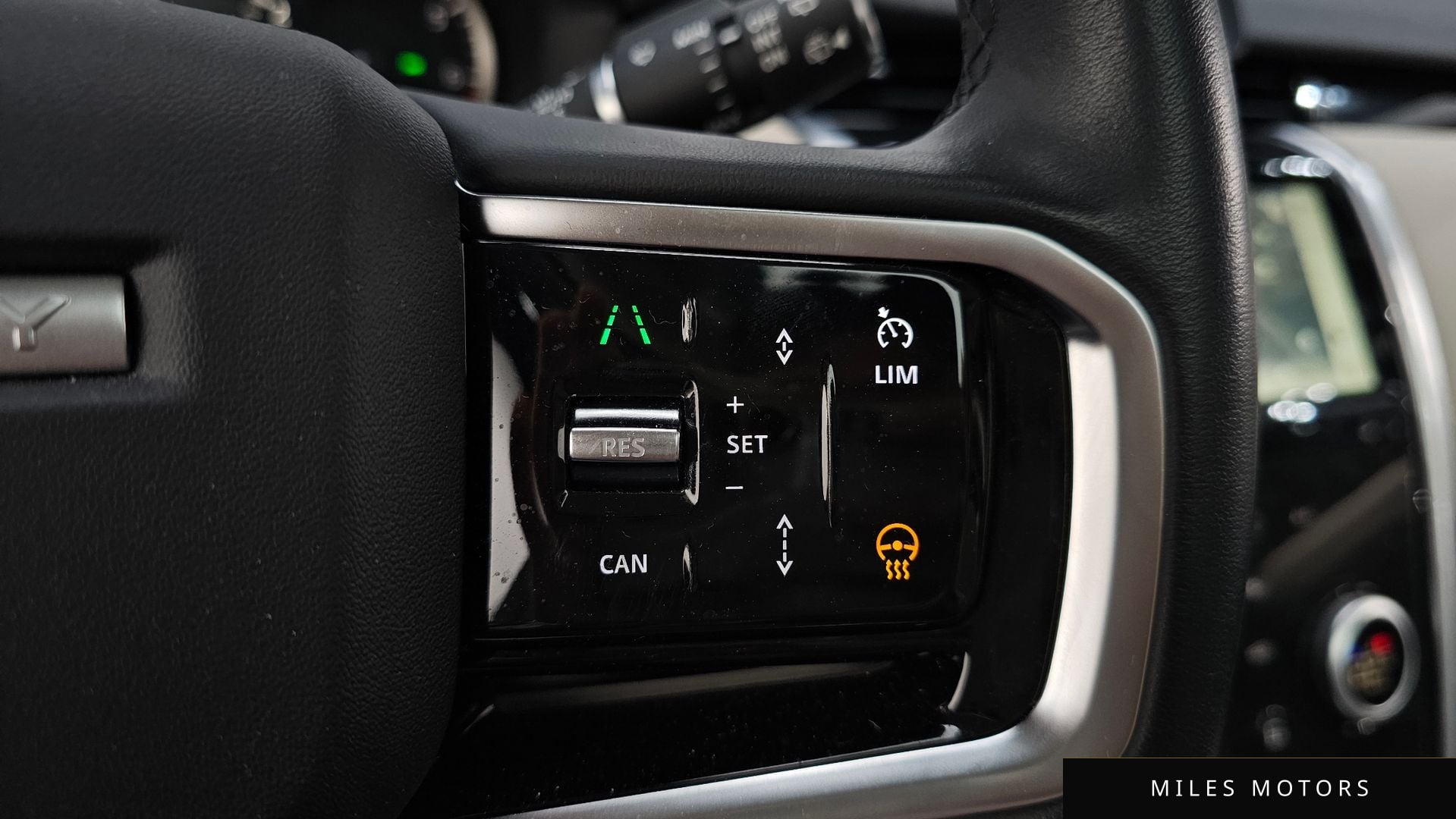 Land Rover Discovery Sport 2023 — миниатюра 19