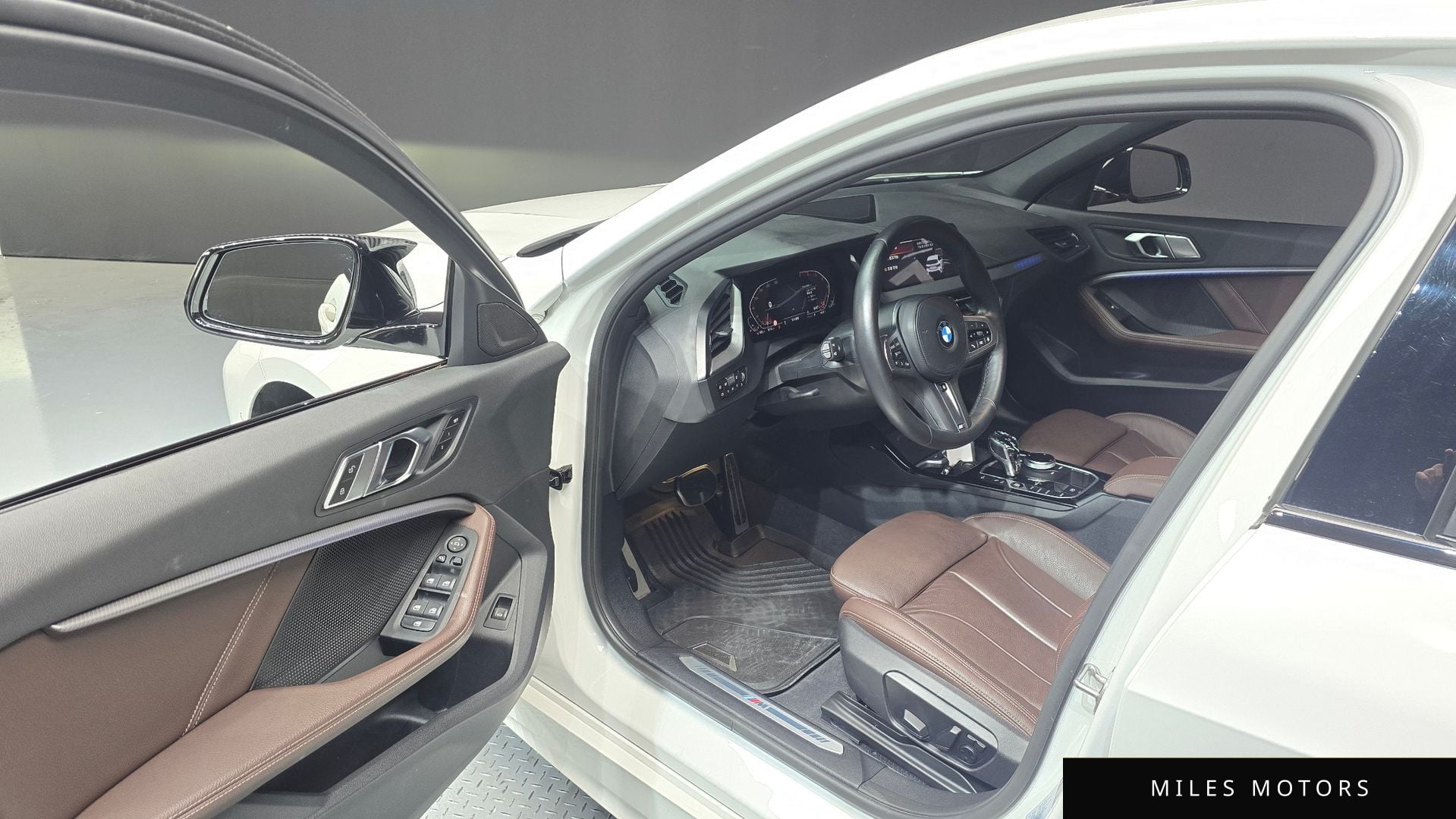BMW 1 Series (F40) 2023 — миниатюра 10