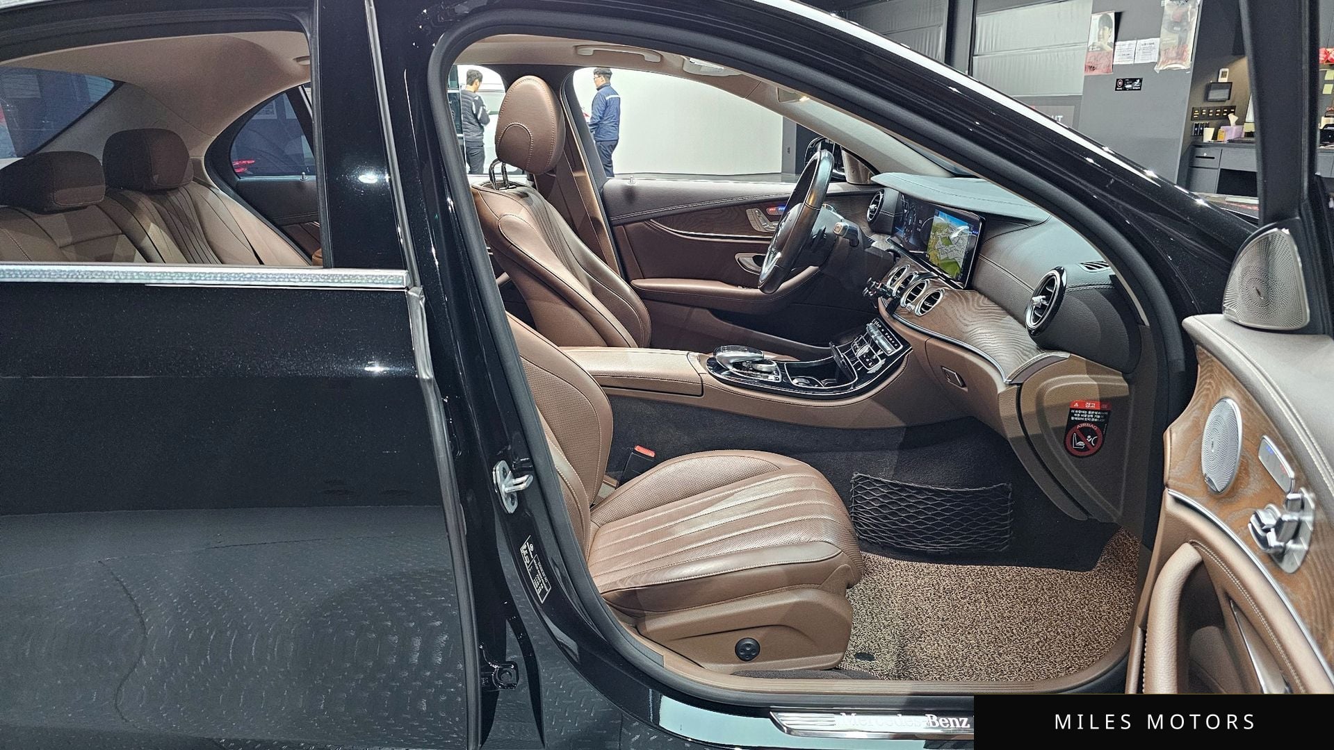 Mercedes-Benz E-Class W213 2019 — миниатюра 10